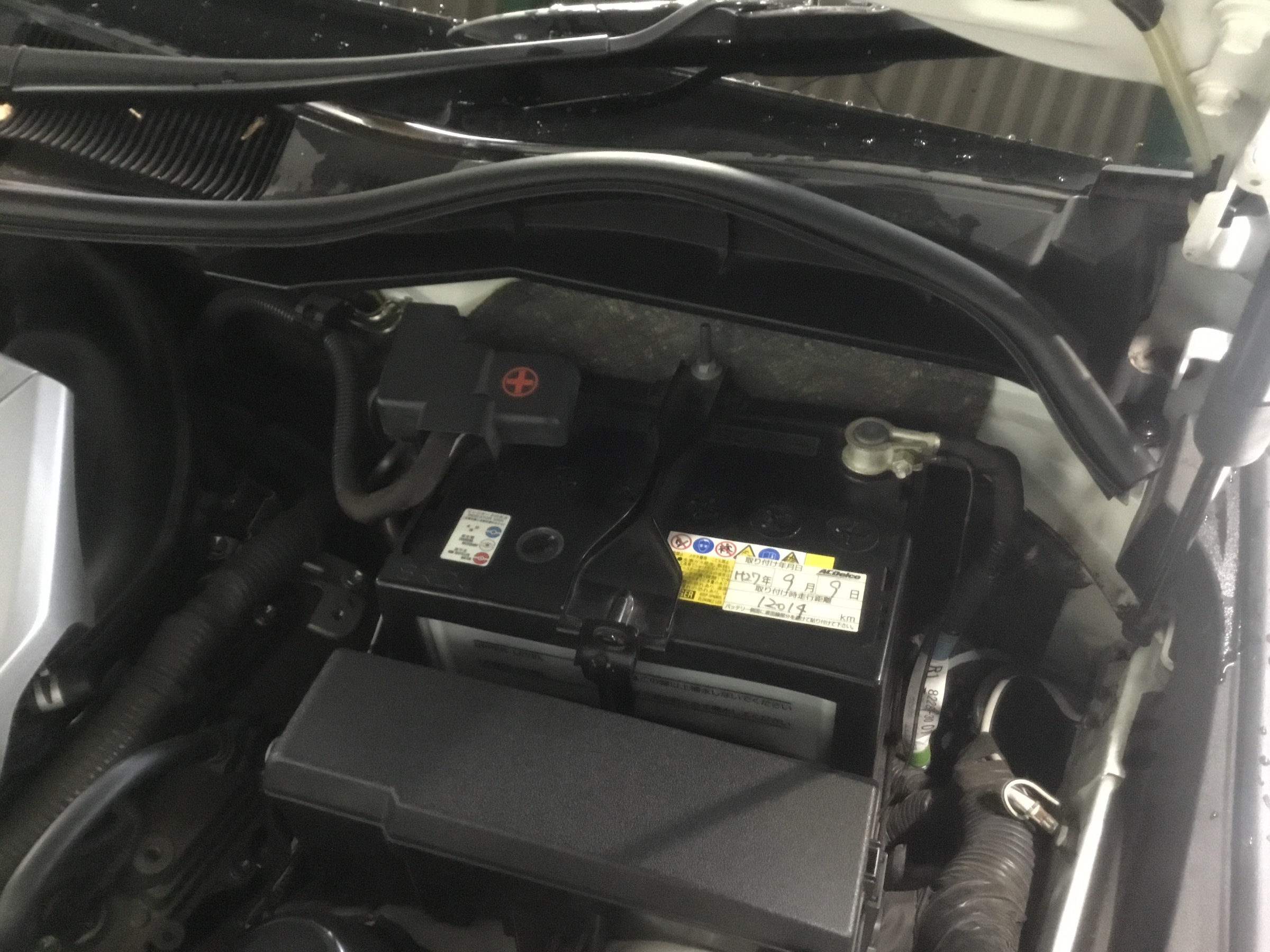 マーク X バッテリー マークxのバッテリー上がりは自分で解決 対処法や予防策を紹介 生活110番ニュース Documents Openideo Com