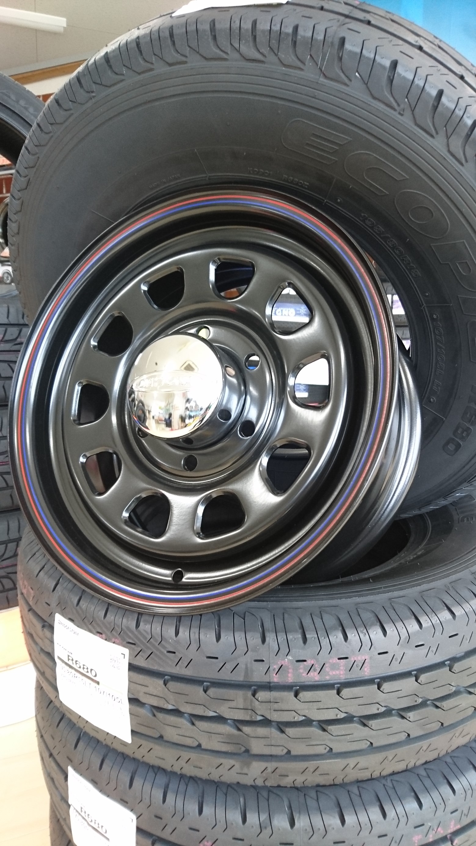 デイトナブラック　15ｘ6.5　15ｘ6.0　ハイエース　キャラバン