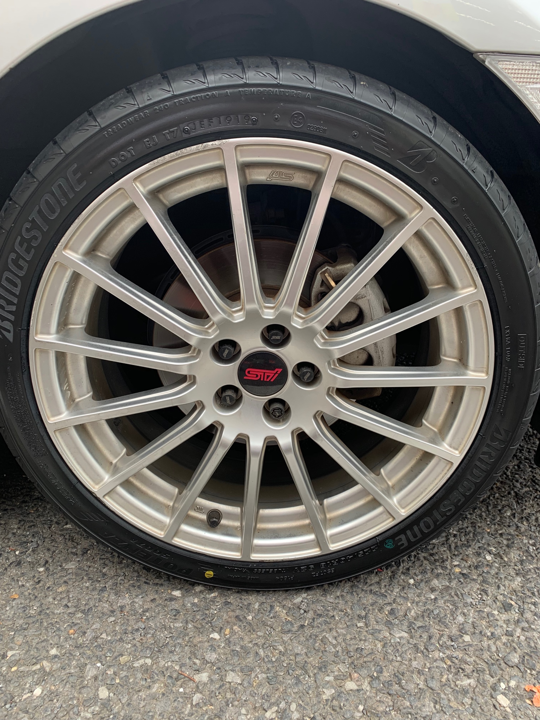 スバル ZC6 BRZ】タイヤ交換を行いました | スバル BRZ タイヤ タイヤ