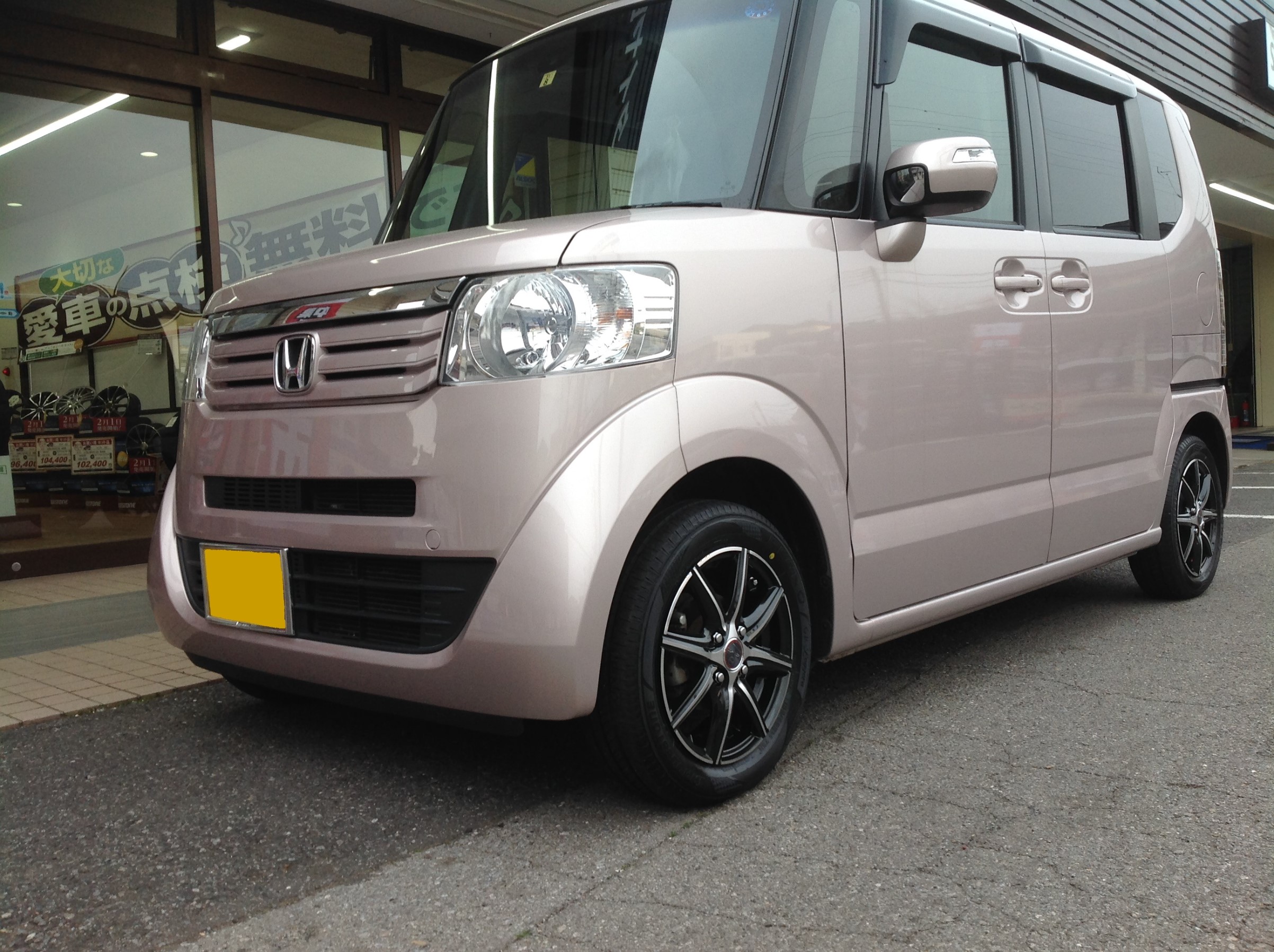 ホンダ N-BOX JF1/JF2型 タイヤ・アルミホイールセット取付 | ホンダ N