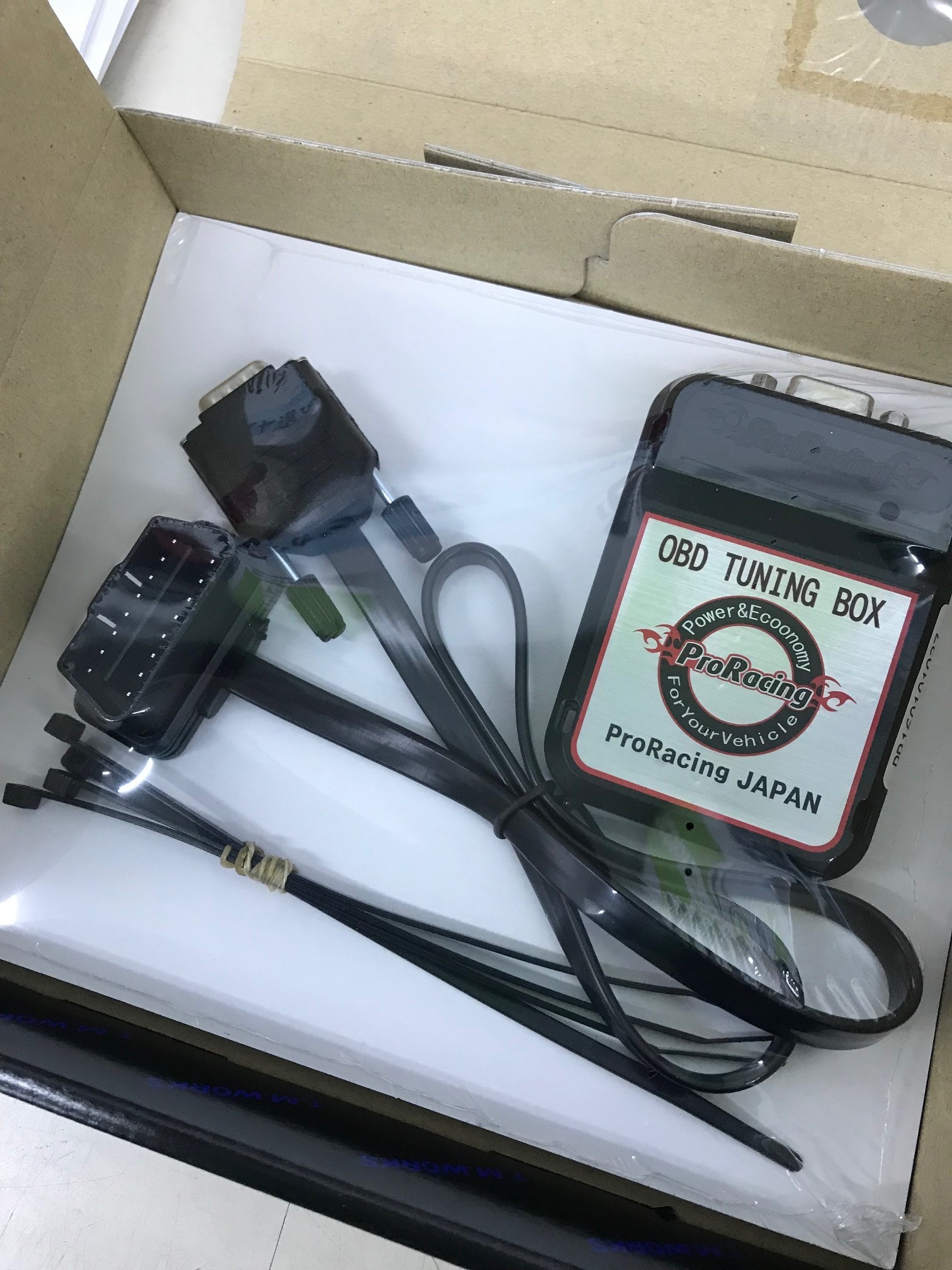 プロレーシングOBD２チューニングBOX！ | スズキ エブリイワゴン