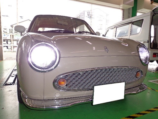 新品、未使用 日産 フィガロ用 まつげ まぶたヘッドライトバイザー