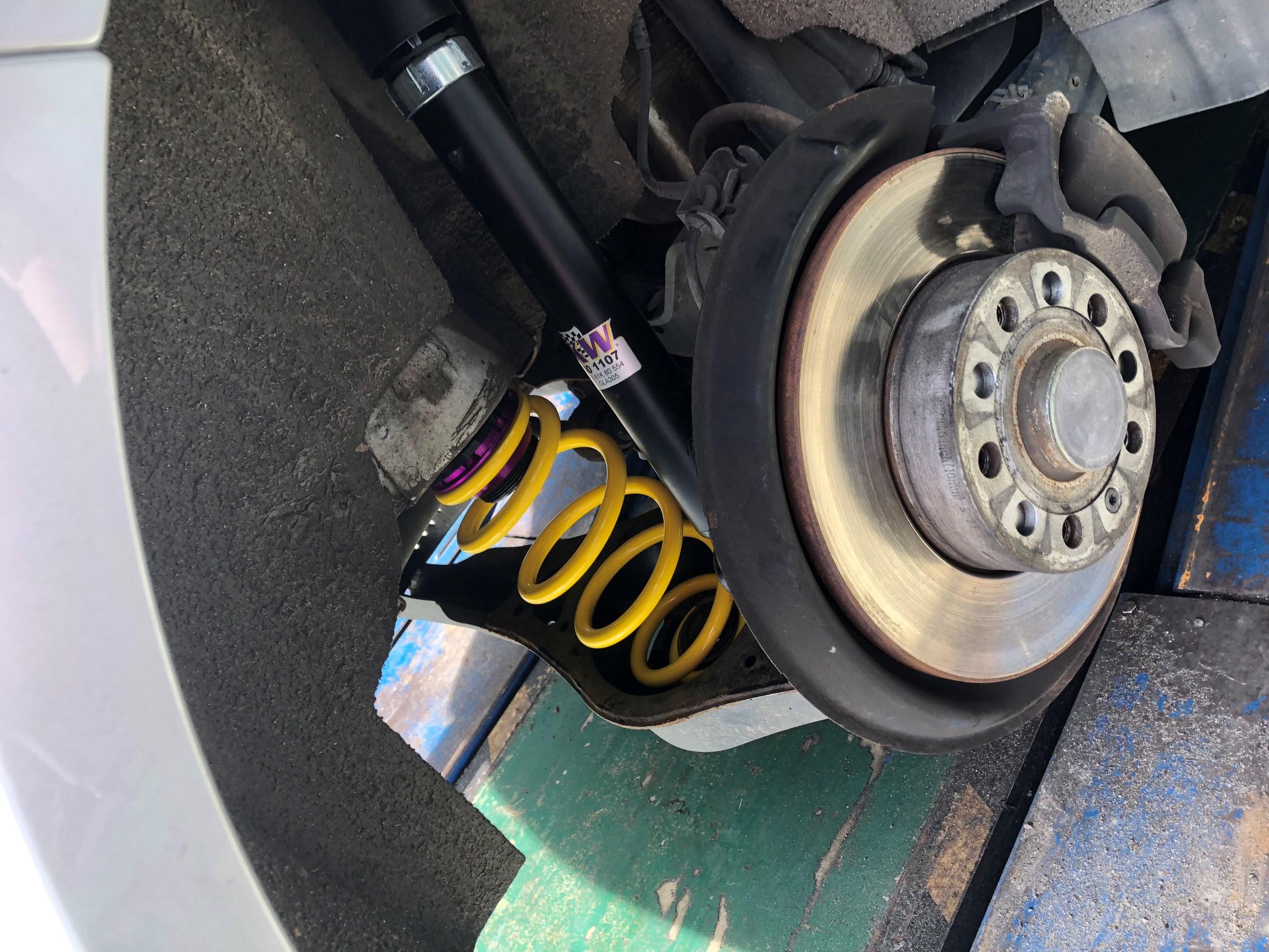 Vwジェッタへの車高調取付 スタッフ日記 タイヤ館 山鼻 タイヤからはじまる トータルカーメンテナンス タイヤ館グループ