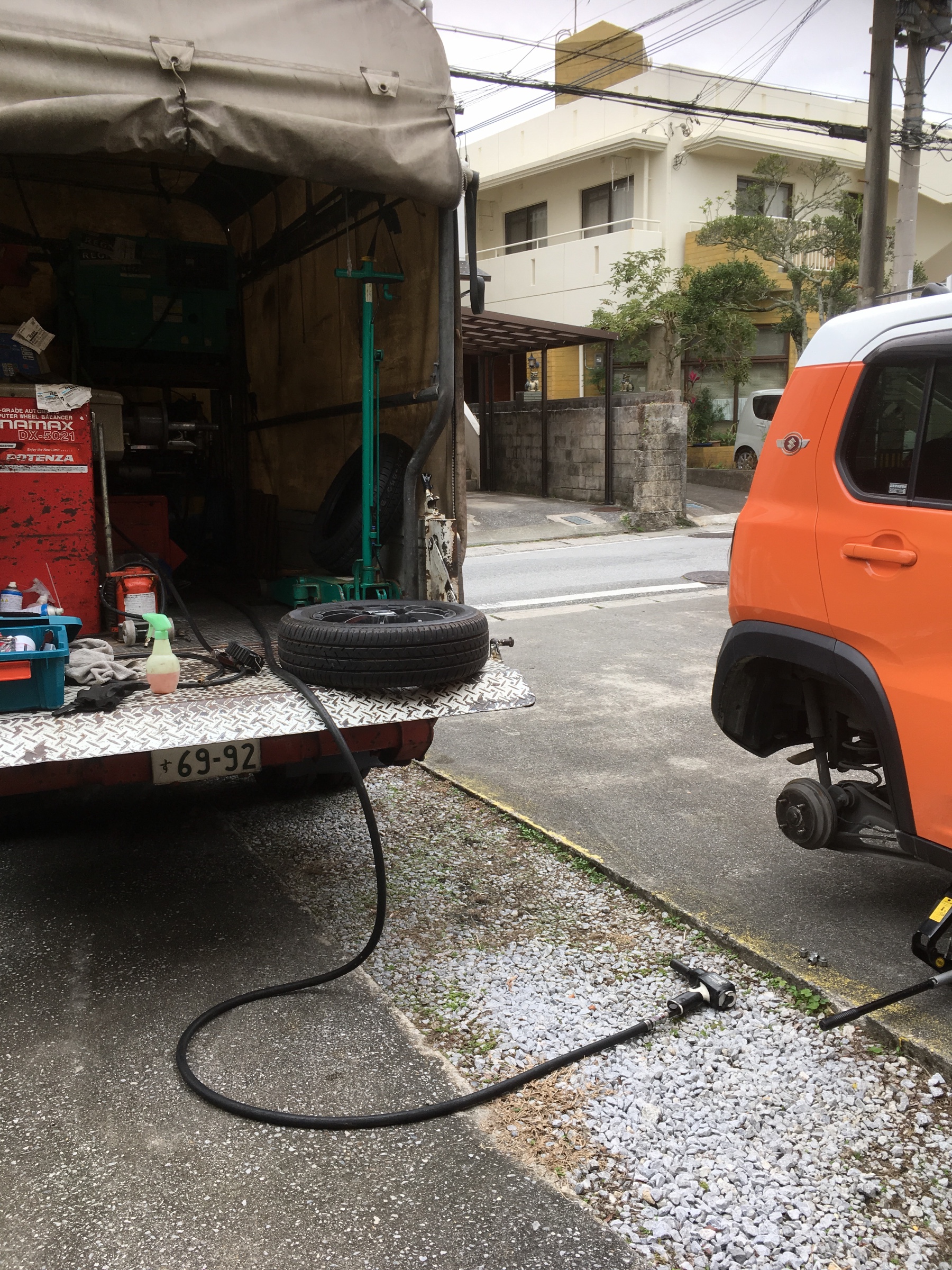 出張パンク修理 スタッフ日記 タイヤ館 牧港