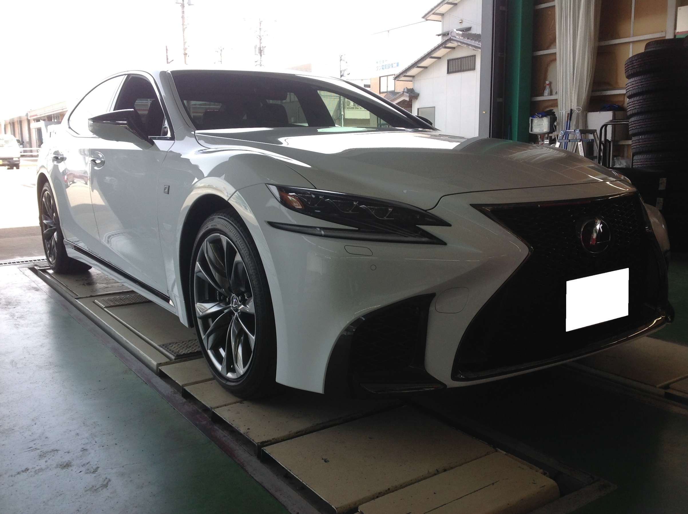 レクサス LS 21インチ | 店舗おススメ情報 | タイヤ館 松任