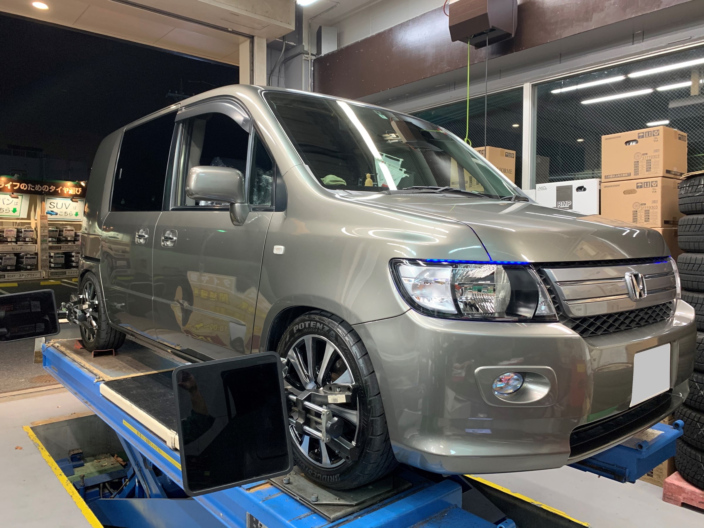 足回りリフレッシュしてアライメント定期健診 ホンダ モビリオ スパイク その他 パーツ取付 サスペンション取付 サービス事例 タイヤ館 関越練馬 東京都のタイヤ カー用品ショップ タイヤからはじまる トータルカーメンテナンス タイヤ館グループ