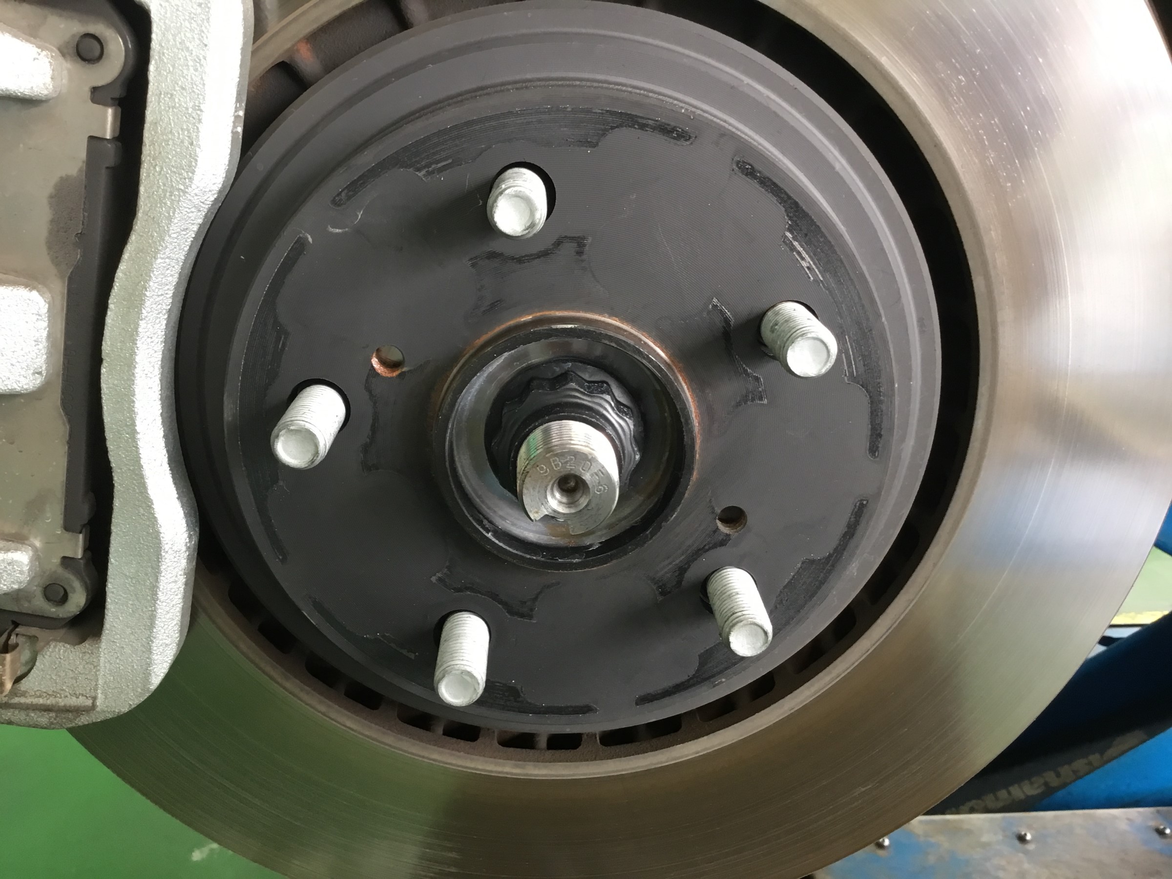 ハブ防錆 神辺店の技術サービス タイヤ館 神辺 タイヤからはじまる トータルカーメンテナンス タイヤ館グループ