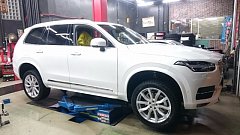 ボルボXC90 スタッドレスセット取り付け! | 店舗おススメ情報 ボルボXC90 スタッドレスセット取り付け! | 店舗おススメ情報