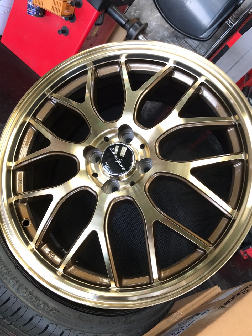 TOYOTA ヴィッツ１３０系 タイヤホイール取付 | トヨタ ヴィッツ