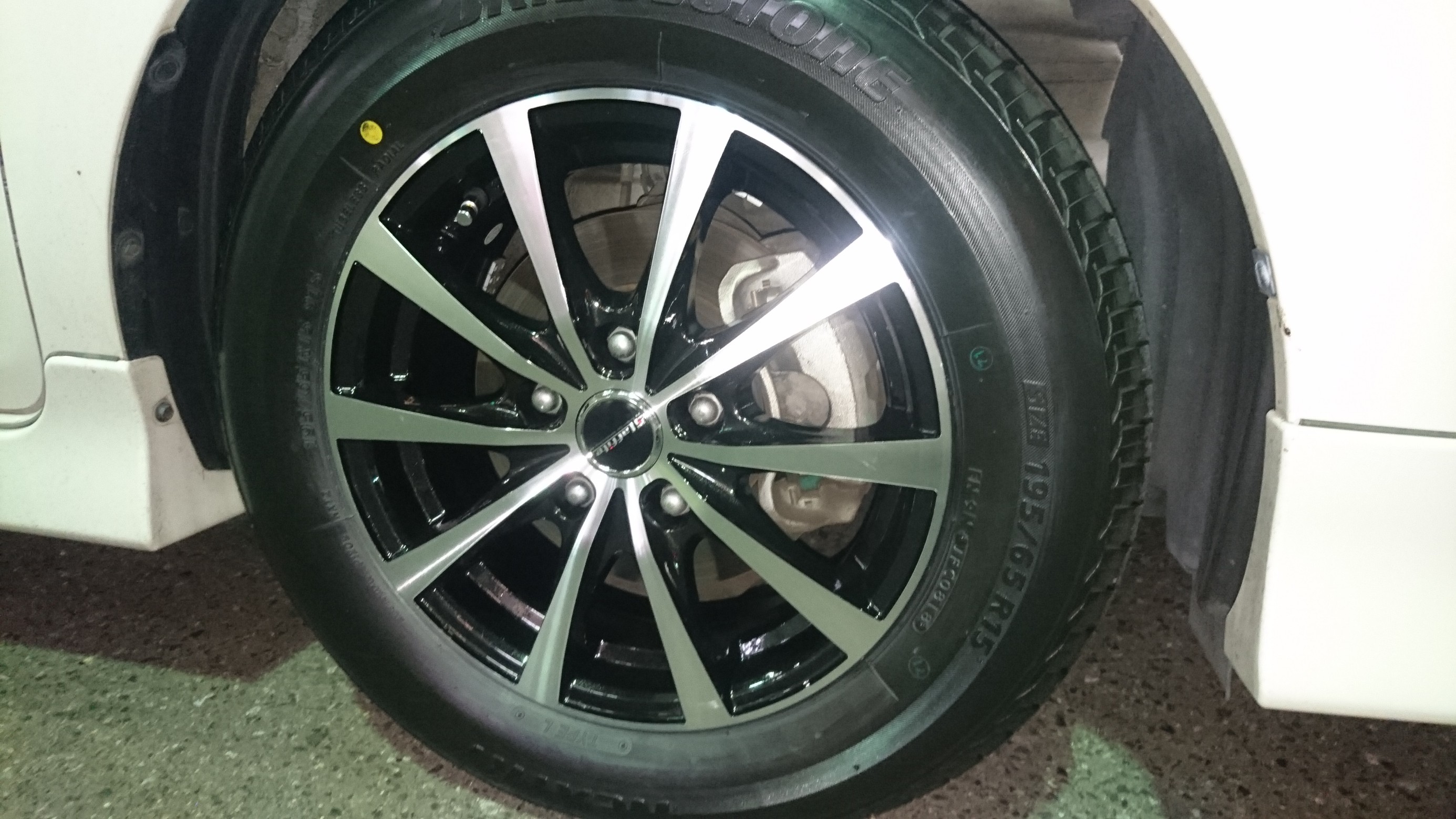 トヨタ カローラルミオン サマータイヤ タイヤホイールセット 195/65R15 195/65R15 ホイールが選べる タイヤホイールセット サマータイヤ 送料