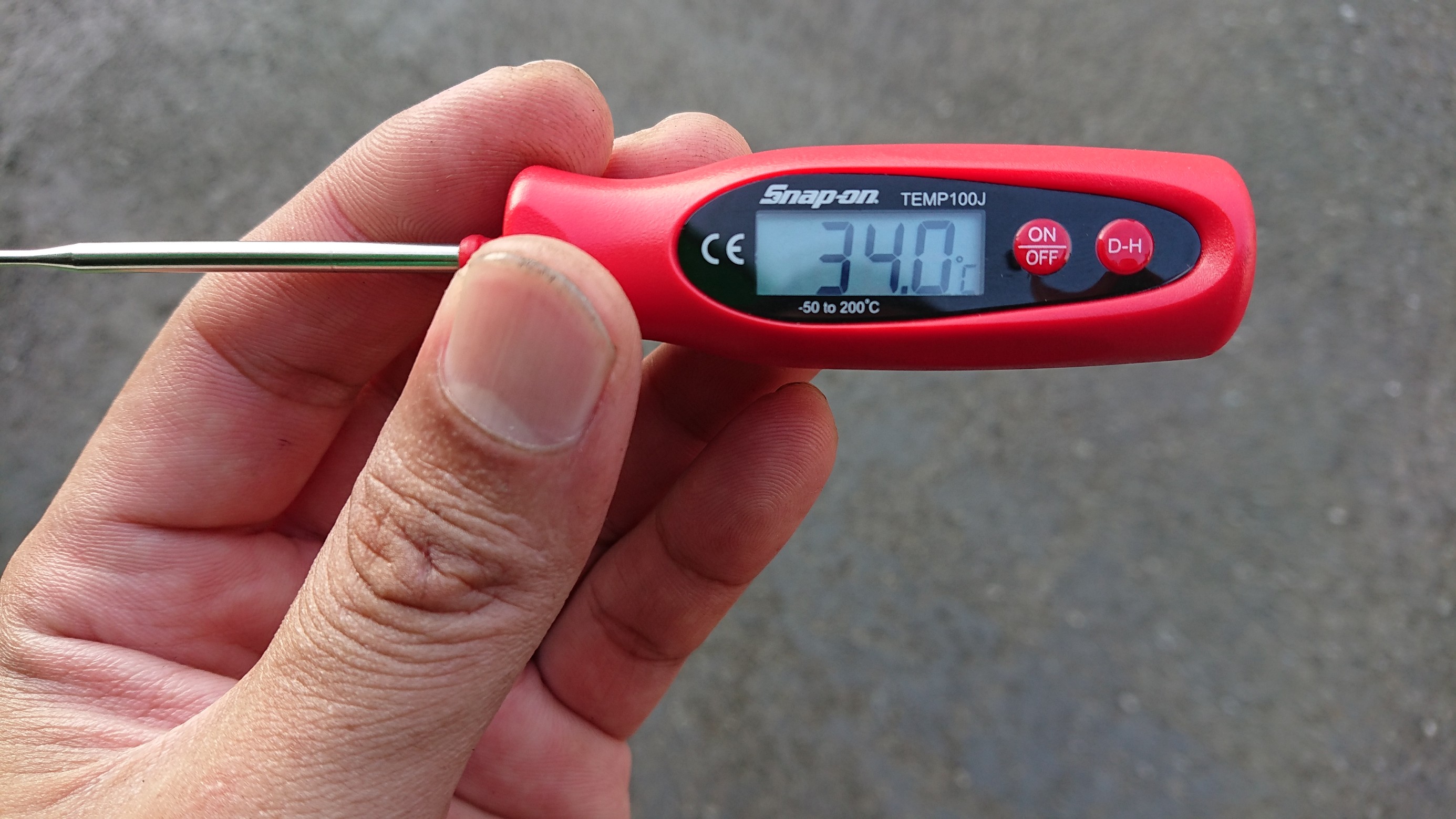 Mercedes Benz Bクラス エアコン ガス クリーニング施工しました メルセデス ベンツ Bクラス メンテナンス商品 その他 無料安全点検 技術サービス施工事例 タイヤ館 福岡東 タイヤからはじまる トータルカーメンテナンス タイヤ館グループ