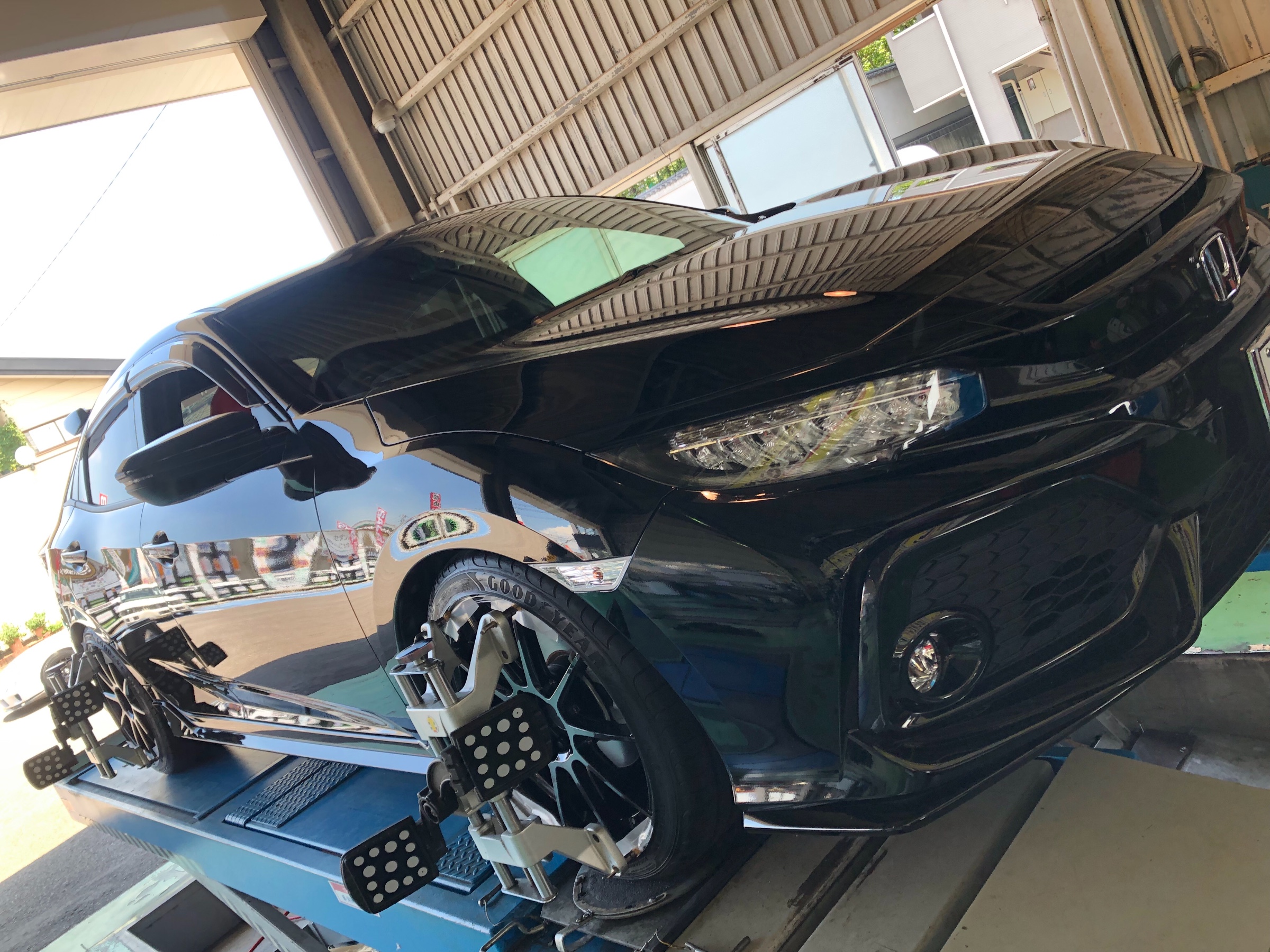 シビック Fk7 ホンダ シビック ホイール タイヤ ホイール関連 4輪トータルアライメント調整 サービス事例 タイヤ館 大分 タイヤからはじまる トータルカーメンテナンス タイヤ館グループ