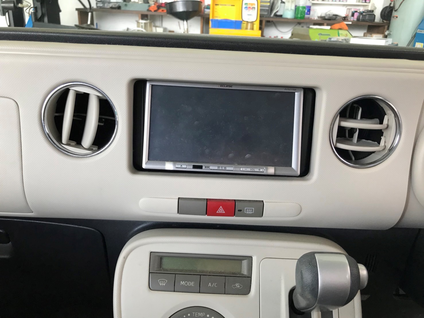 ダイハツ ミラココア L675s オーディオ取り付け ダイハツ ミラココア Av ナビ機器 カー用品取付 Av商品取付 サービス事例 タイヤ館 土浦北インター 茨城県のタイヤ カー用品ショップ タイヤからはじまる トータルカーメンテナンス タイヤ館グループ