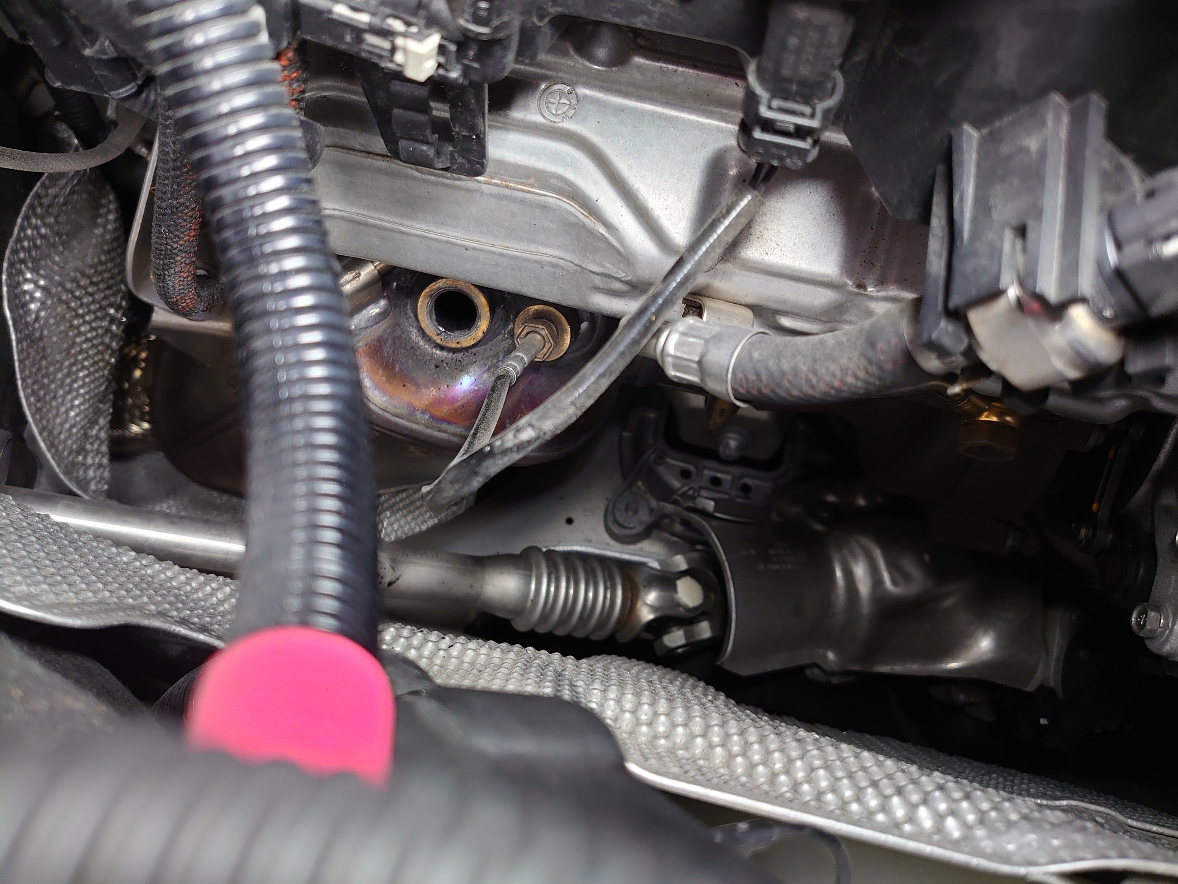 Bmw F10 523d の Dpf クリーニング エンジン オイル交換しました Bmw 5シリーズ メンテナンス商品 オイル関連 エンジンオイル交換 技術サービス施工事例 タイヤ館 福岡東 タイヤからはじまる トータルカーメンテナンス タイヤ館グループ