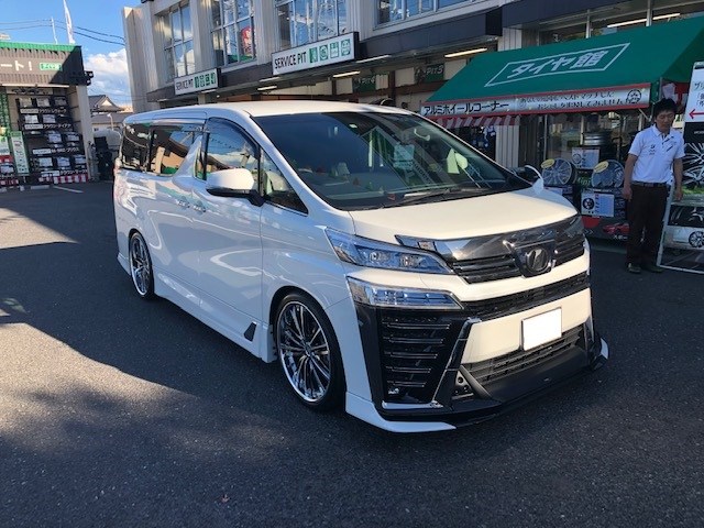 トヨタ・ヴェルファイア30】２１インチホイール交換です。 | トヨタ