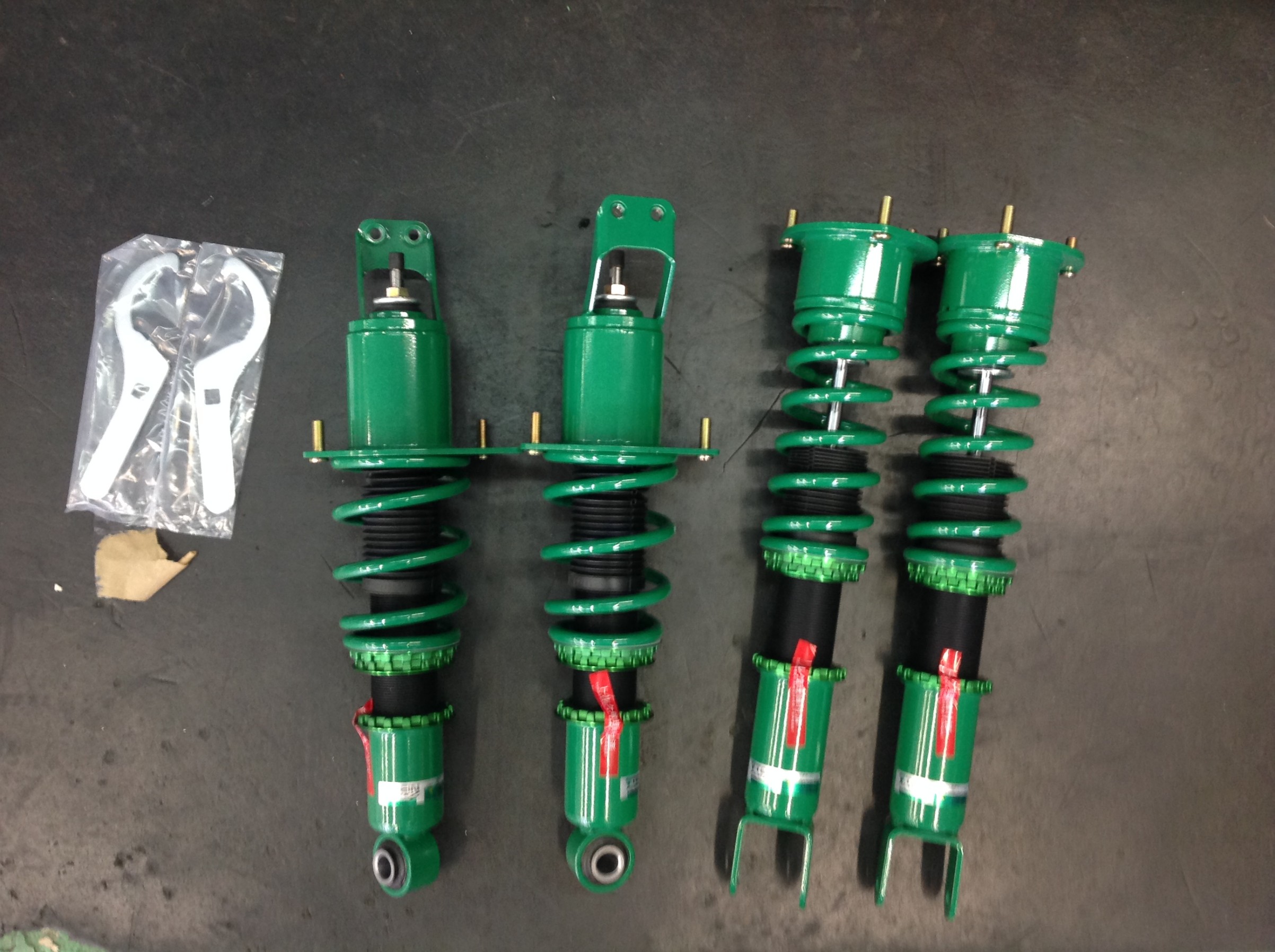 補修部品としても有能な 車高調 マツダrx 8へ取り付け マツダ Cx 8 その他 パーツ取付 サスペンション取付 スタッフ日記 タイヤ館 草津 タイヤからはじまる トータルカーメンテナンス タイヤ館グループ