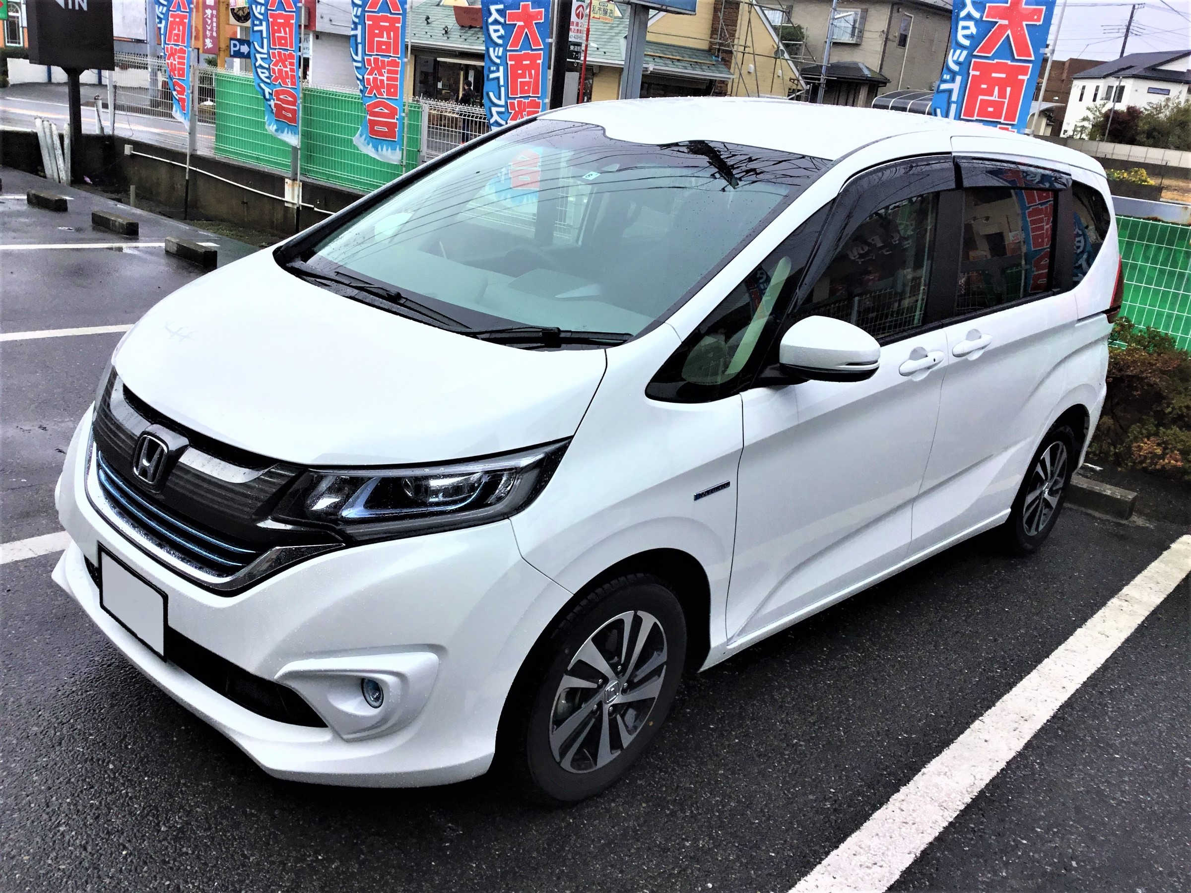 Gb5型フリード スタッドレスタイヤ アルミホイールセット取り付け ホンダ フリード タイヤ タイヤ ホイール関連 タイヤ ホイール交換 技術サービスブログ タイヤ館 鎌ヶ谷 千葉県のタイヤ カー用品ショップ タイヤからはじまる トータルカー