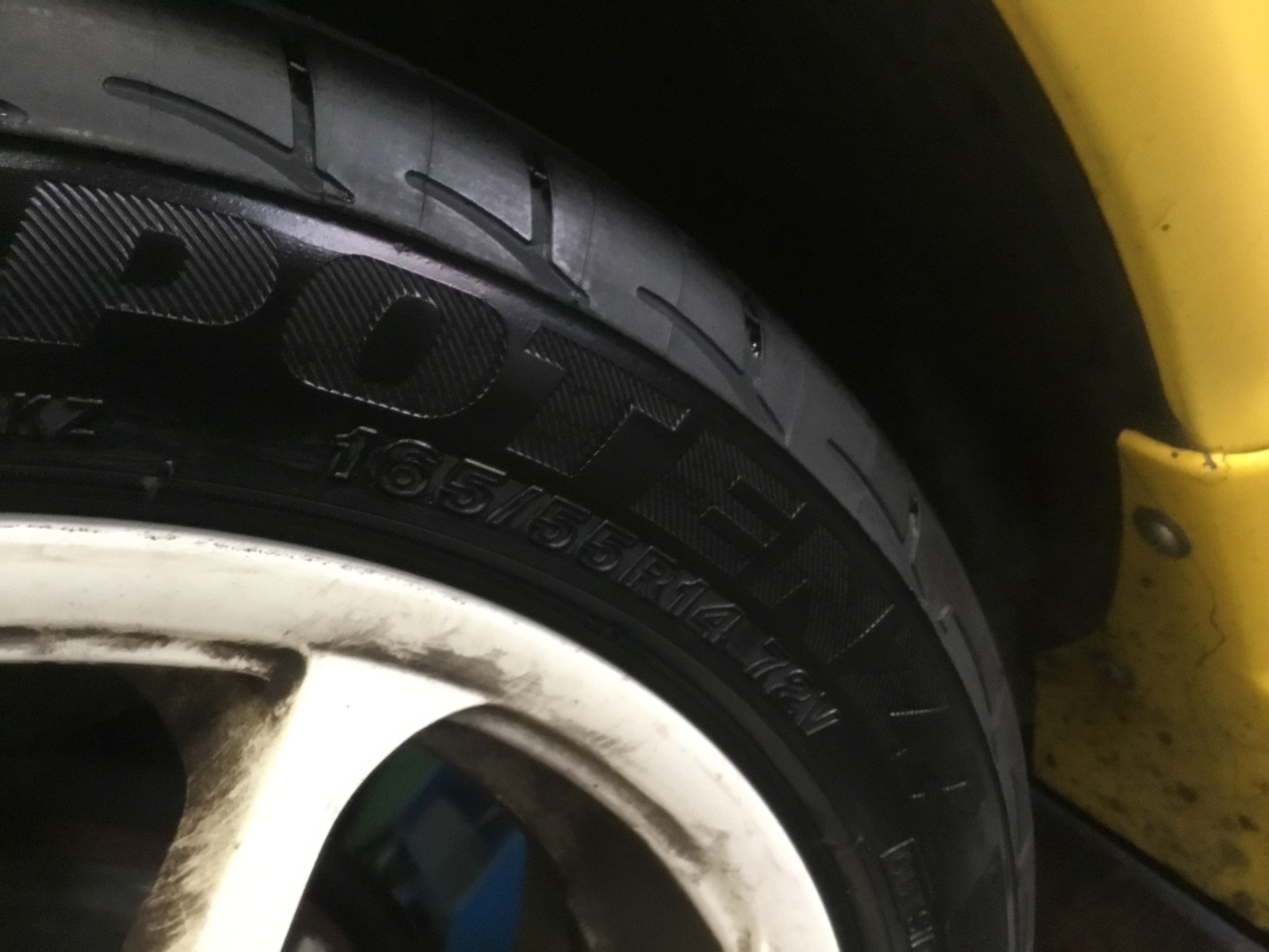 ホンダbeat タイヤ交換 アライメント調整 ホンダ ビート タイヤ タイヤ ホイール関連 タイヤ ホイール交換 技術サービスブログ タイヤ館 鎌ヶ谷 千葉県のタイヤ カー用品ショップ タイヤからはじまる トータルカーメンテナンス タイヤ館グループ