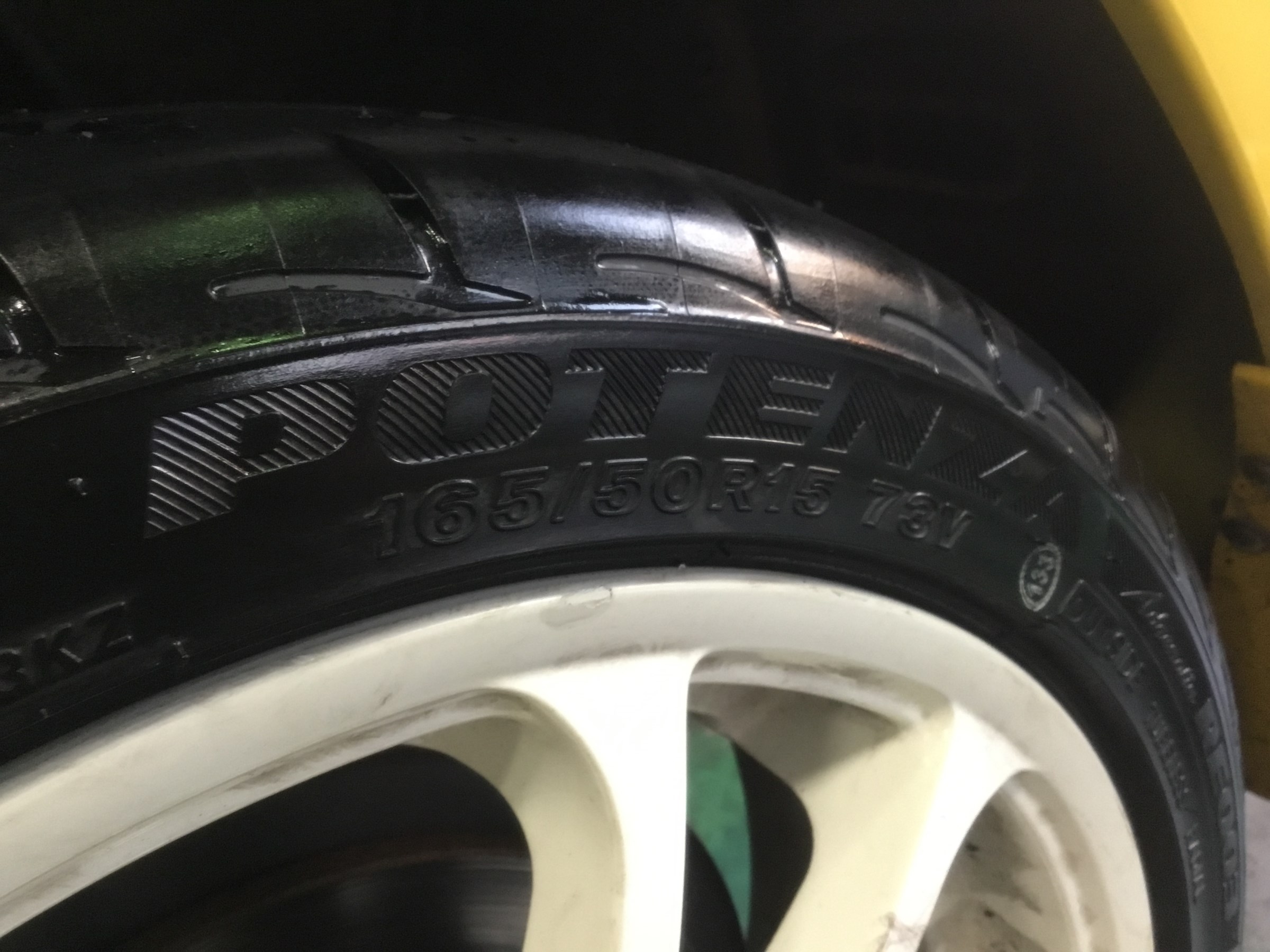 ホンダbeat タイヤ交換 アライメント調整 ホンダ ビート タイヤ タイヤ ホイール関連 タイヤ ホイール交換 技術サービスブログ タイヤ館 鎌ヶ谷 千葉県のタイヤ カー用品ショップ タイヤからはじまる トータルカーメンテナンス タイヤ館グループ
