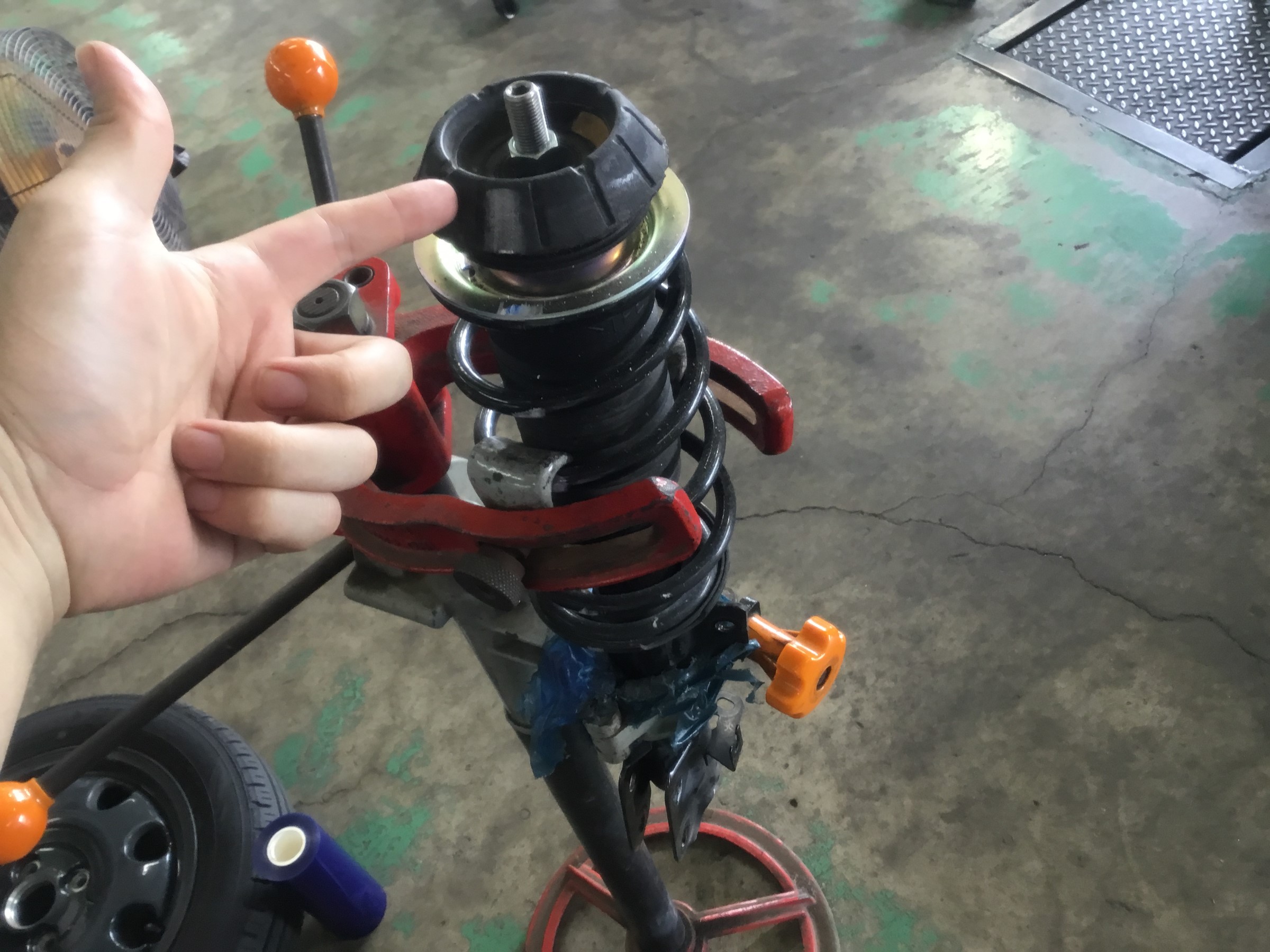 Mk53s型スペーシアギア 車高調取り付け アライメント調整 スズキ スペーシア その他 パーツ取付 サスペンション取付 技術サービスブログ タイヤ館 鎌ヶ谷 千葉県のタイヤ カー用品ショップ タイヤからはじまる トータルカーメンテナンス タイヤ館グループ