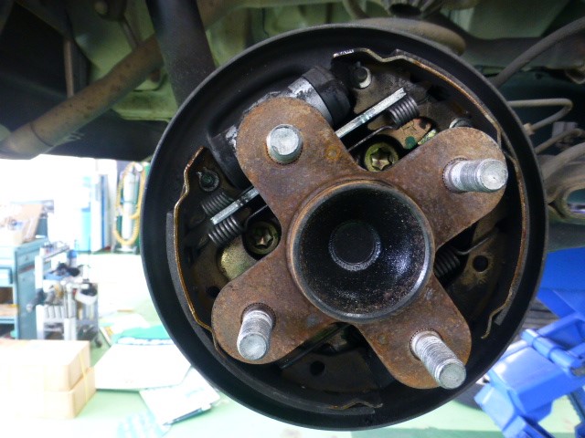 ダイハツ L375S タント】ハブベアリング交換を行いました。 | ダイハツ タント メンテナンス商品 パーツ取付 > 足回り関係取付 |  サービス事例 | タイヤ館 阿見 | 茨城県のタイヤ、カー用品ショップ タイヤからはじまる、トータルカーメンテナンス タイヤ館グループ