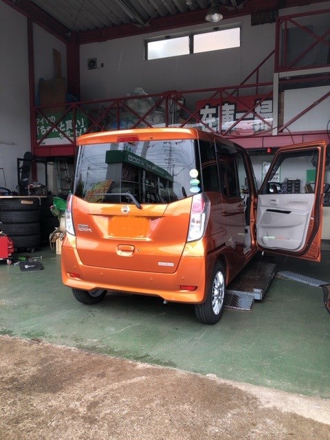 スタッフ撮影 ナンバーは ペイントで加工しています