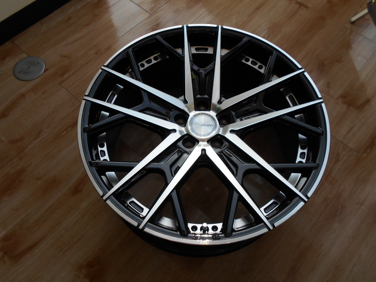 ROWEN 21インチ！！ | 店舗おススメ情報 | タイヤ館 川口（埼玉県）