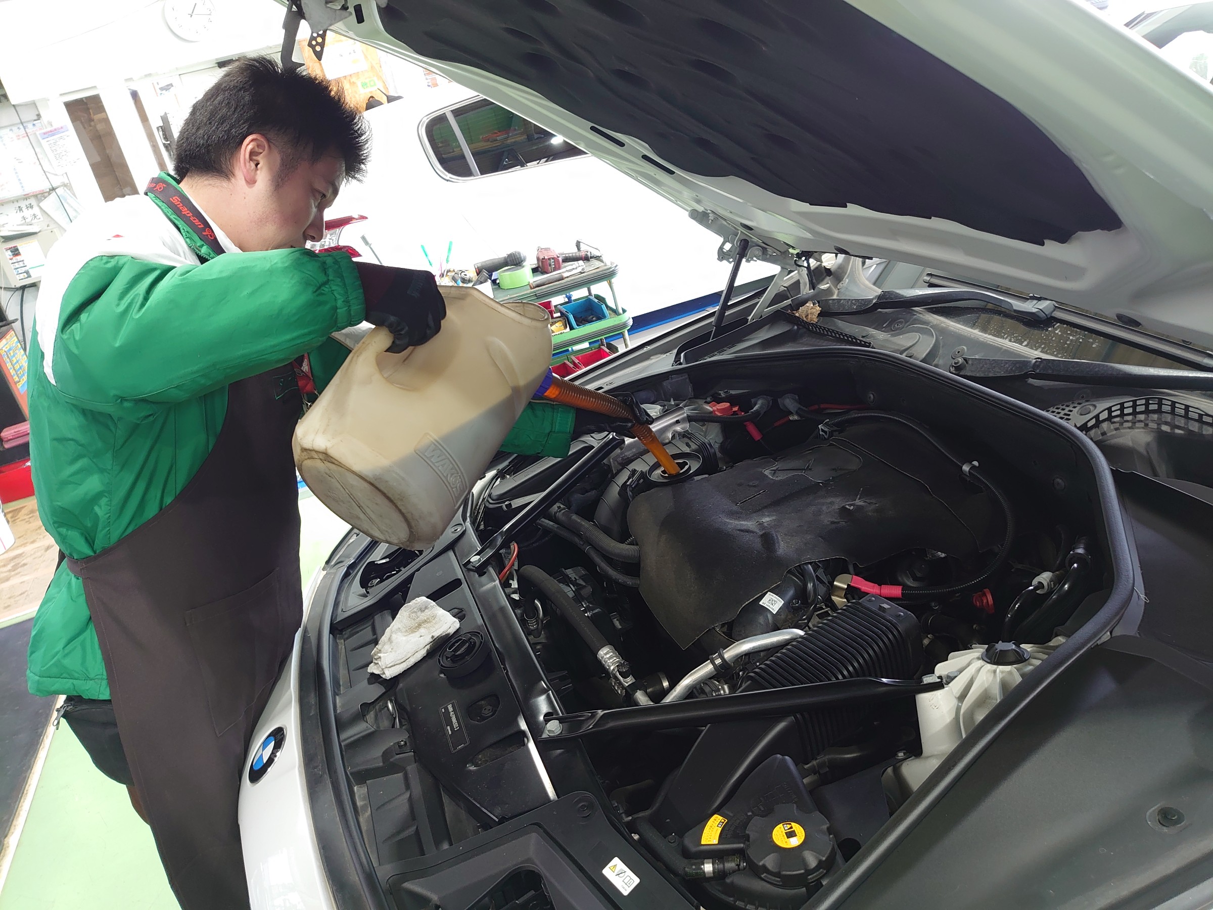 Bmw F10 523d の Dpf クリーニング エンジン オイル交換しました Bmw 5シリーズ メンテナンス商品 オイル関連 エンジンオイル交換 技術サービス施工事例 タイヤ館 福岡東 タイヤからはじまる トータルカーメンテナンス タイヤ館グループ