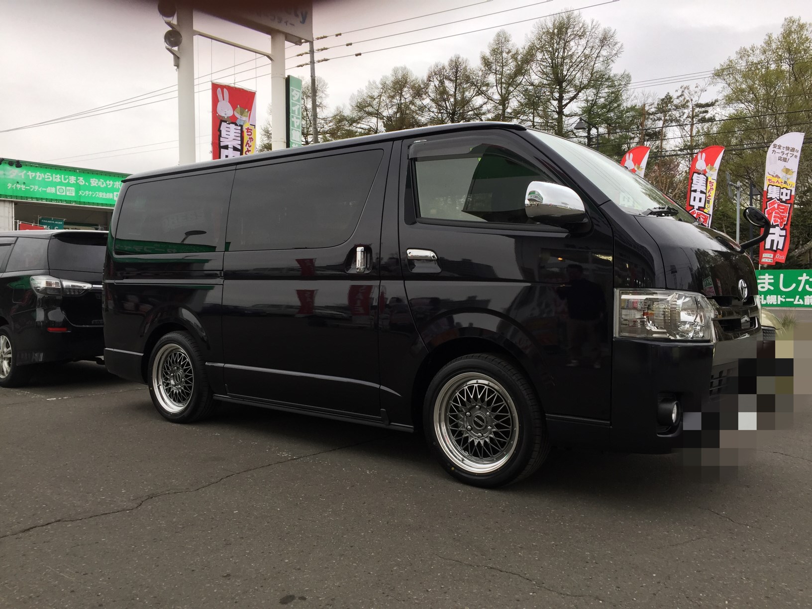 Essex ENCM 黒 18インチ ハイエース