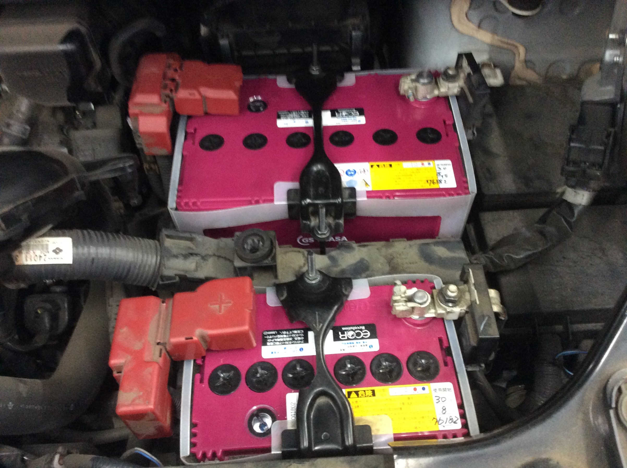 セレナ Sハイブリッド（C26）バッテリー交換！ 日産 セレナ メンテナンス商品 パーツ取付 > バッテリー交換 お客様取り付けブログ タイヤ館 水戸けやき台 茨城県のタイヤ