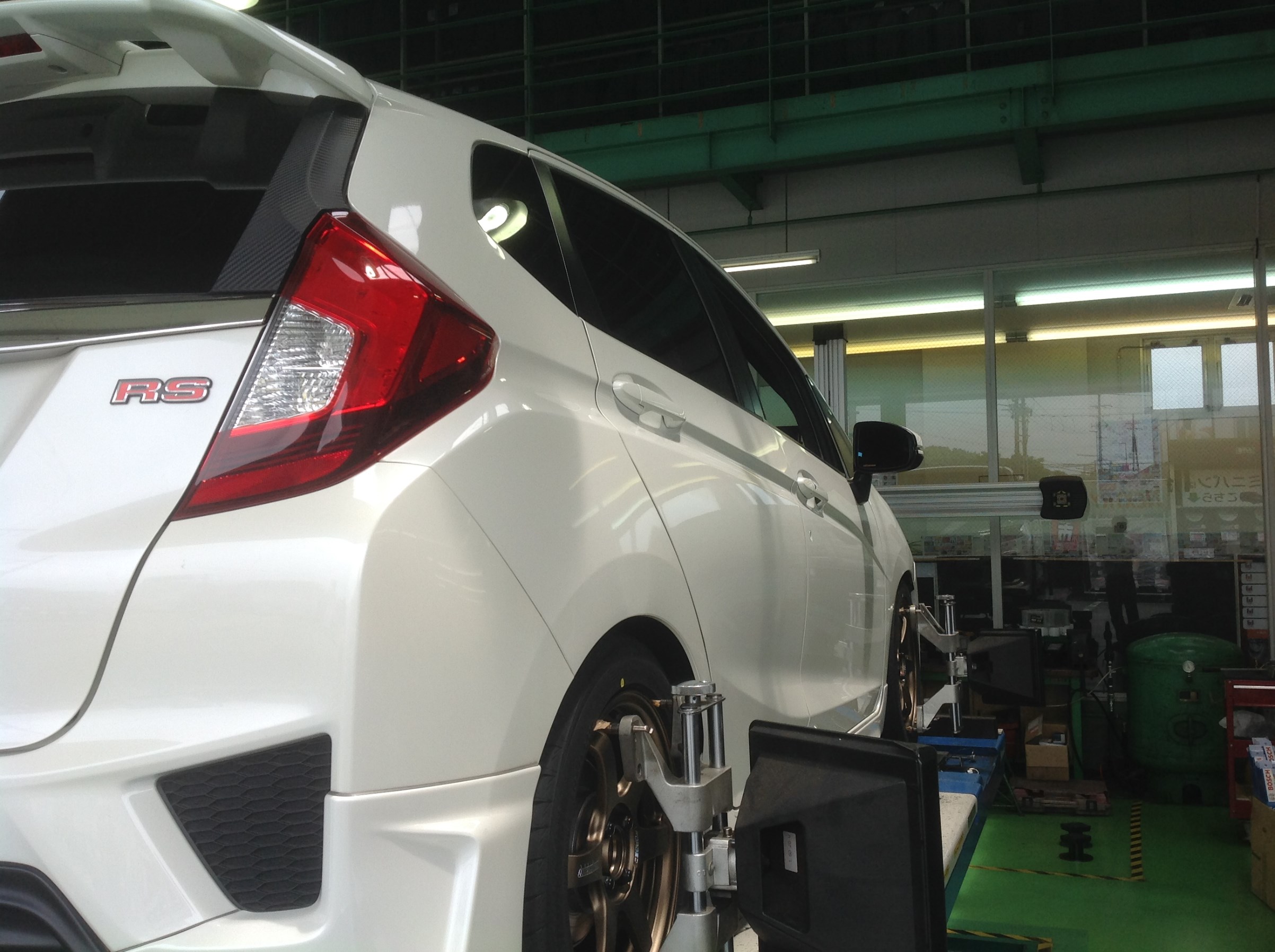 ホンダ フィットRS 大変身第1弾！！ | 店舗おススメ情報