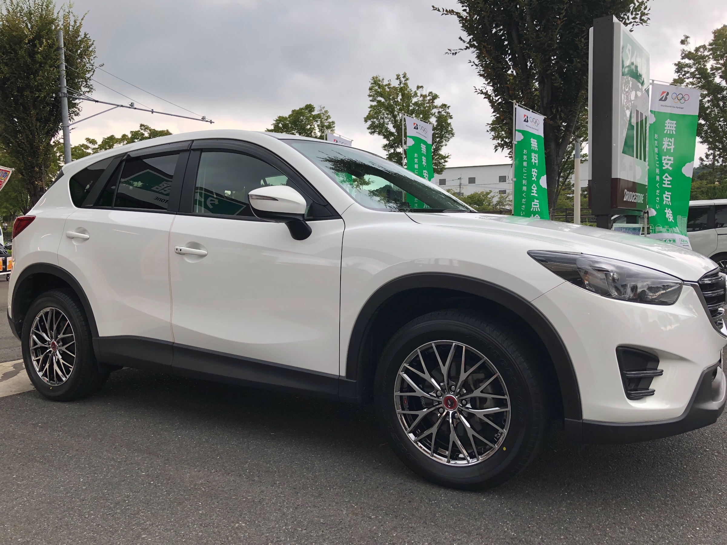 ⭐限定出品⭐️極上美品⭐️LIN10C RH Zircona Meteor NEXEN Roadian MtX | カーポートマルゼン【楽天市場店】