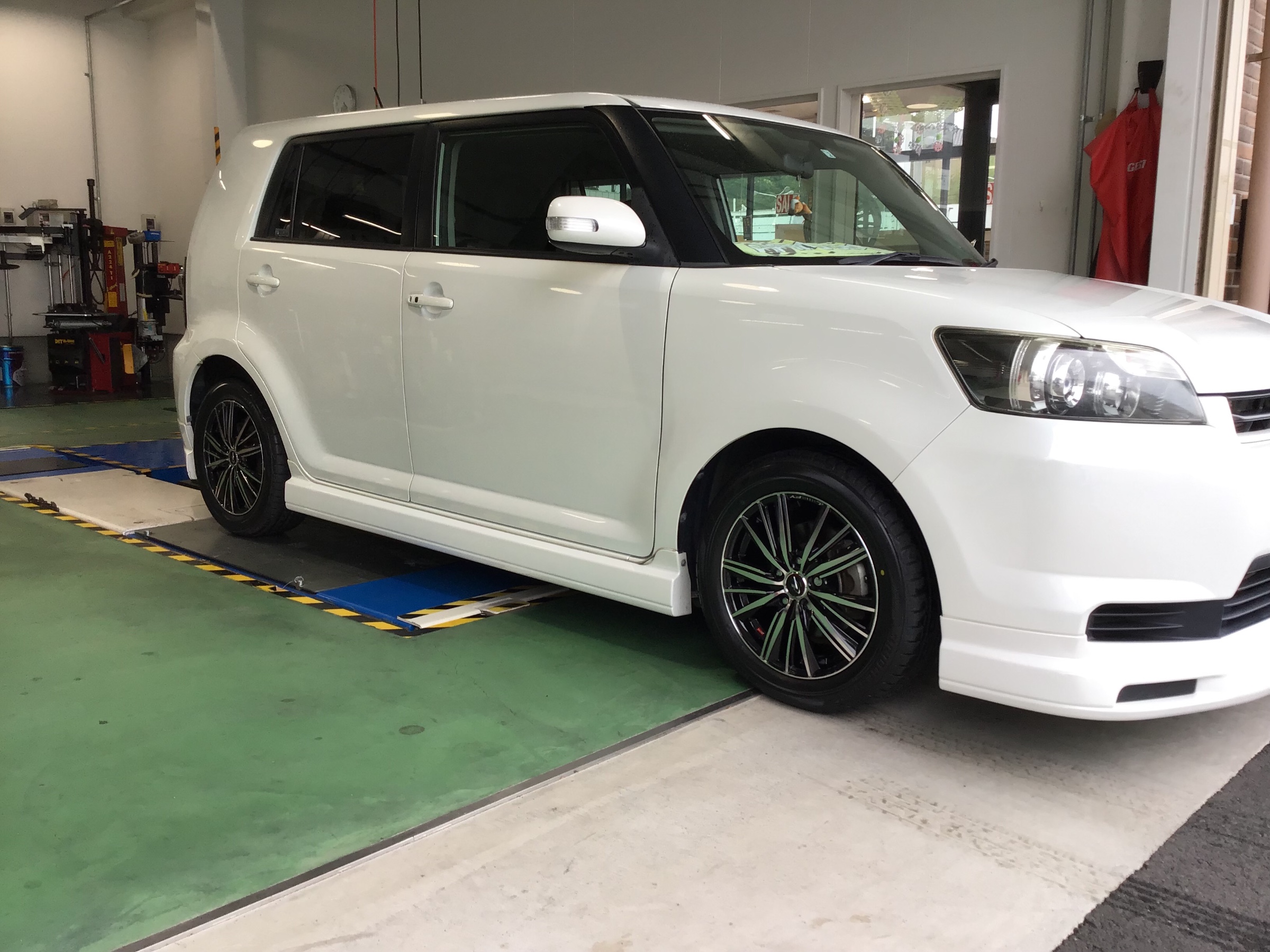 インターフェイス✴カーライフさん専用①格安出品！ウェッズ　レオニスFY TOYO インターフェイス✴カーライフさん専用①格安出品！ウェッズ