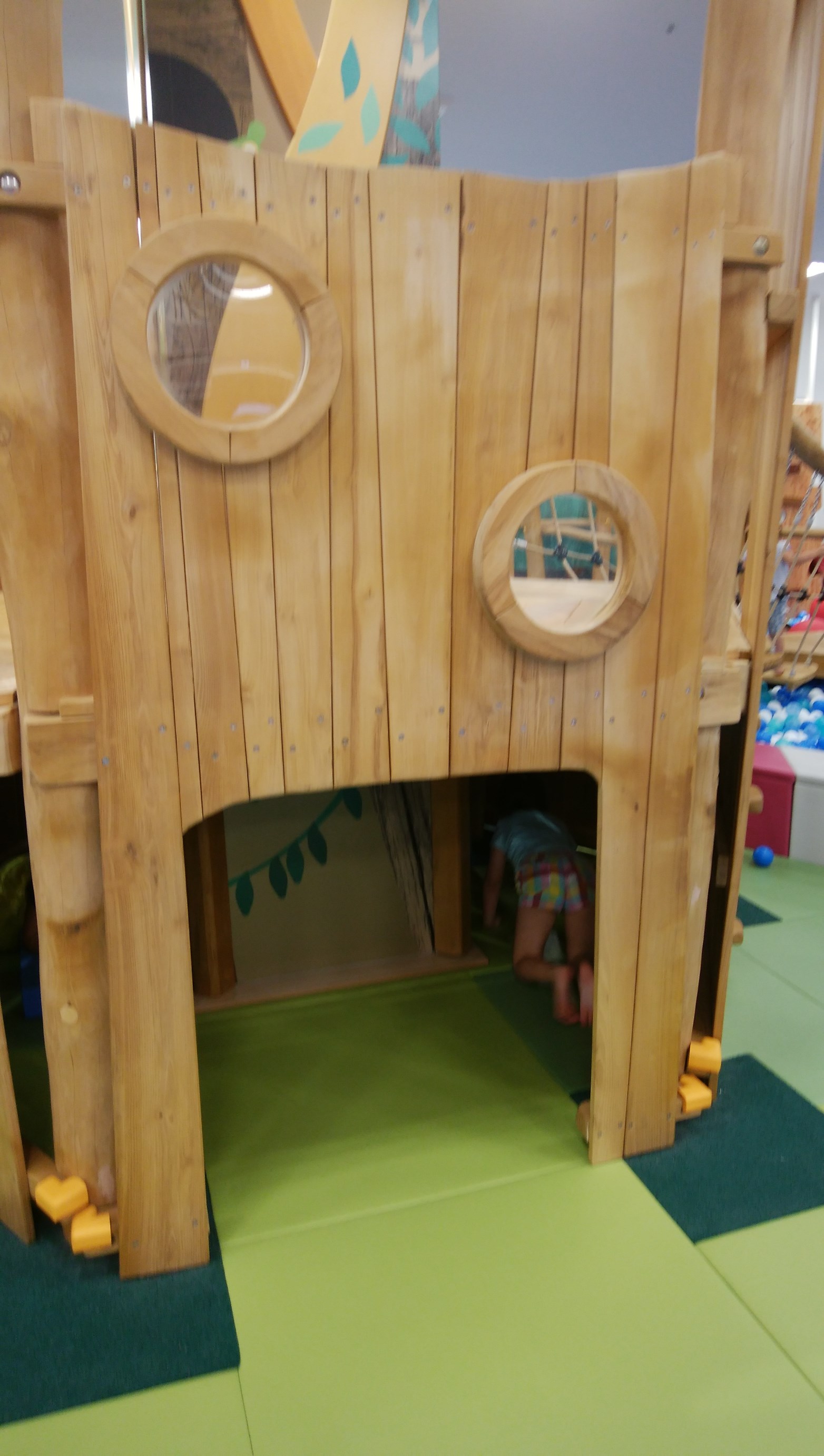 赤池のボーネルンドさんで遊んできました スタッフ日記 タイヤ館 香流 愛知県 三重県のタイヤ カー用品ショップ タイヤからはじまる トータルカーメンテナンス タイヤ館グループ