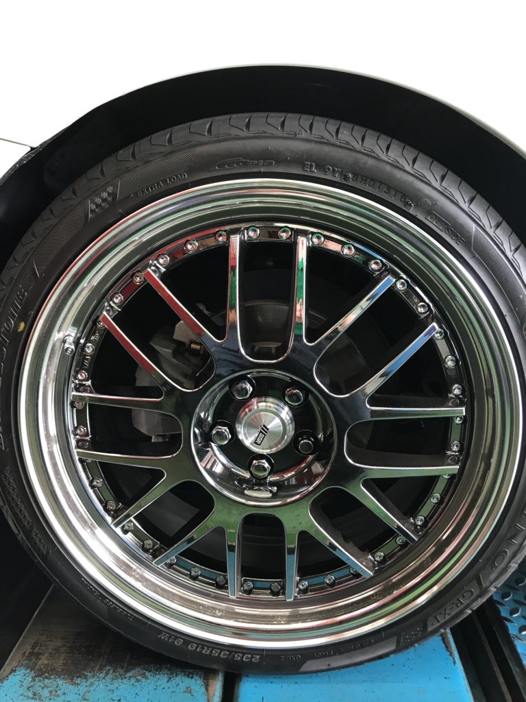 トヨタ プリウスPHV（ZVW52) SSR プロフェッサー MS1 19インチ