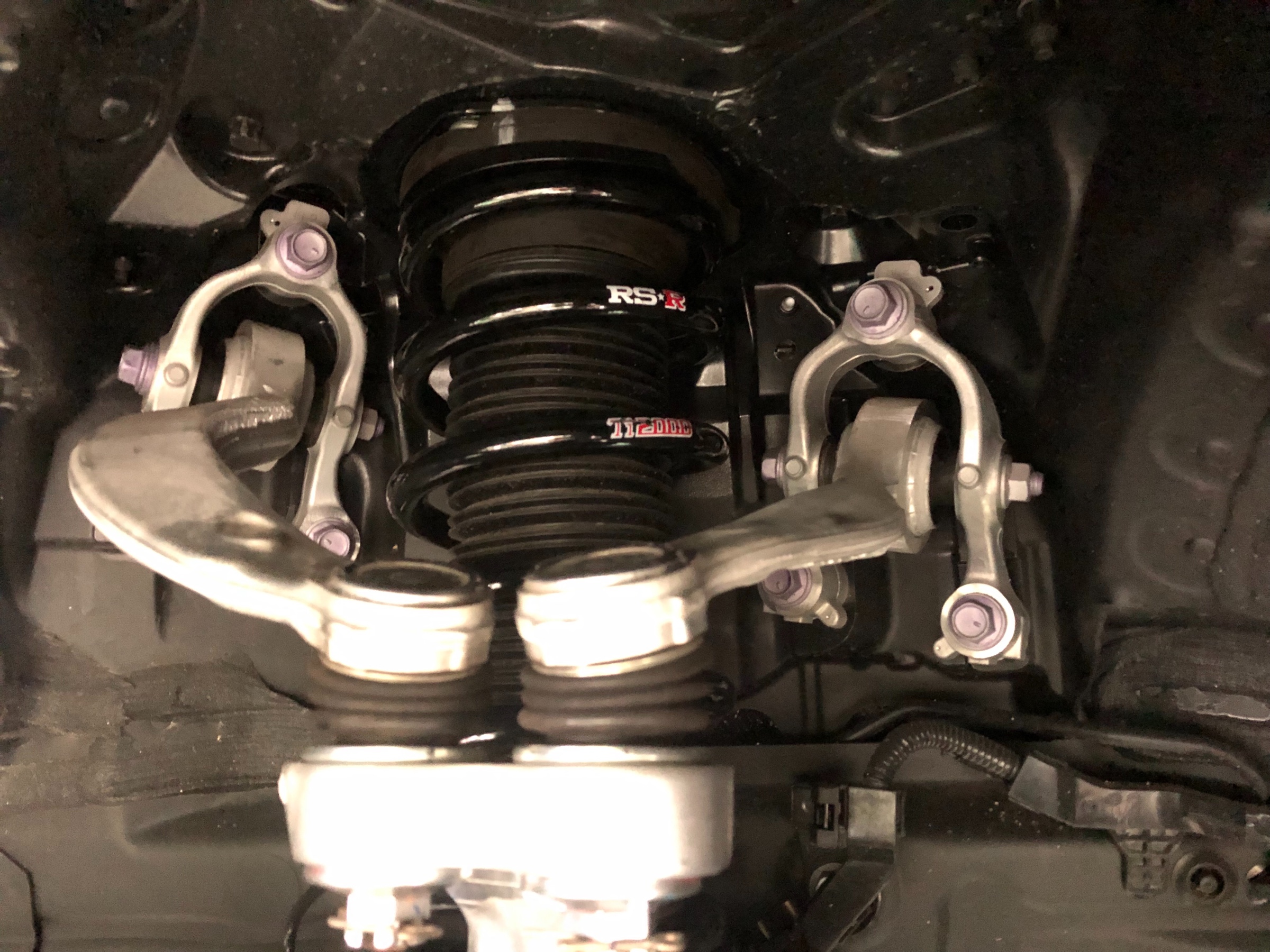 新型クラウン(ARS220)ダウンサス取り付け(^^♪ | 店舗おススメ情報