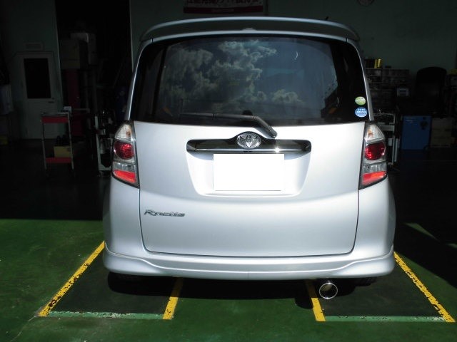 トヨタ NCP100 ラクティス マフラー交換 | トヨタ ラクティス その他 パーツ取付 > マフラー類メーター類取付 | スタッフ日記 |  タイヤ館 山形南 | 山形県のタイヤ、カー用品ショップ タイヤからはじまる、トータルカーメンテナンス タイヤ館グループ
