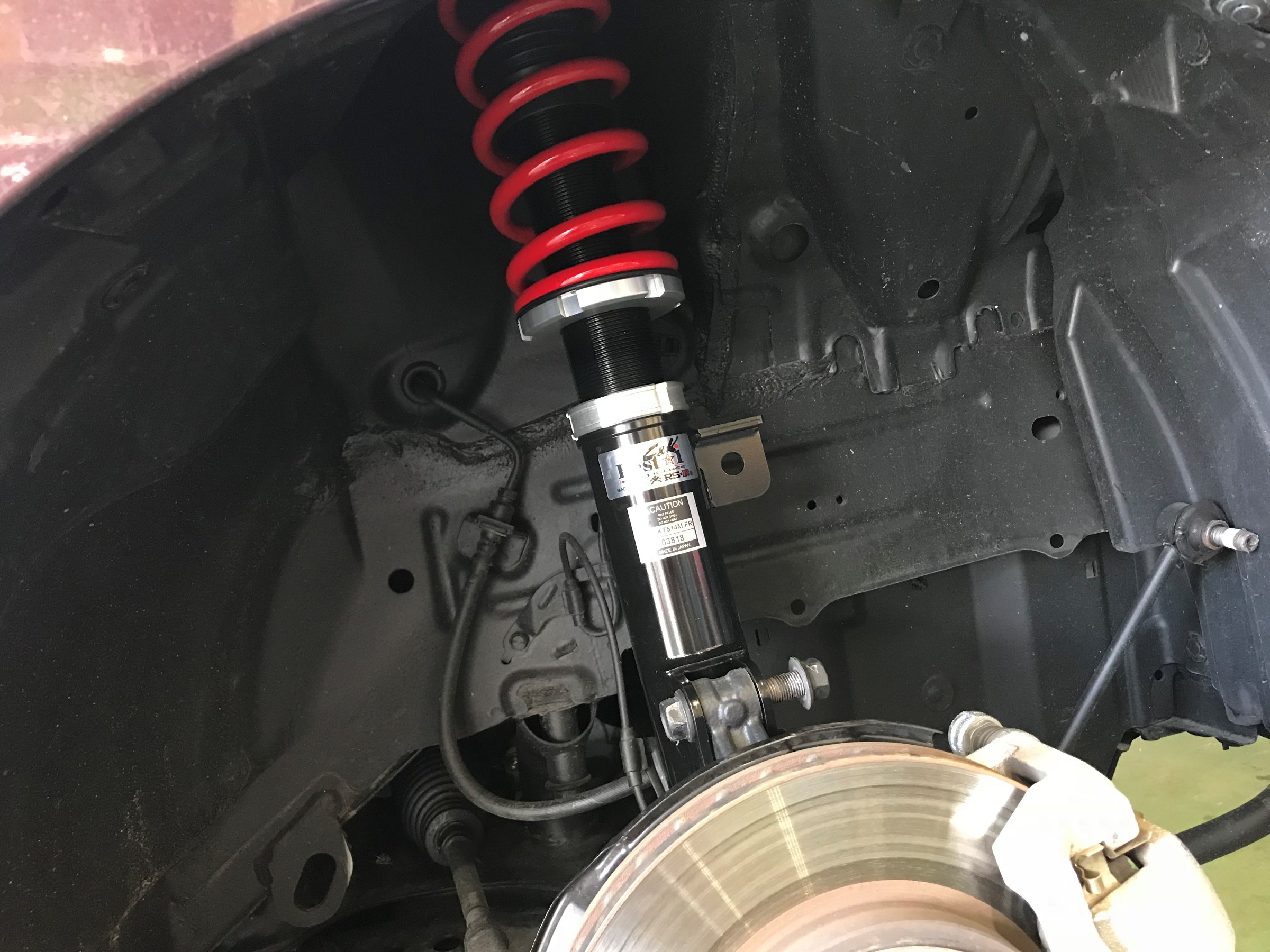 タンクに車高調 ｔｐｍｓお取付け トヨタ タンク サービス事例 タイヤ館 青森 タイヤからはじまる トータルカーメンテナンス タイヤ館グループ