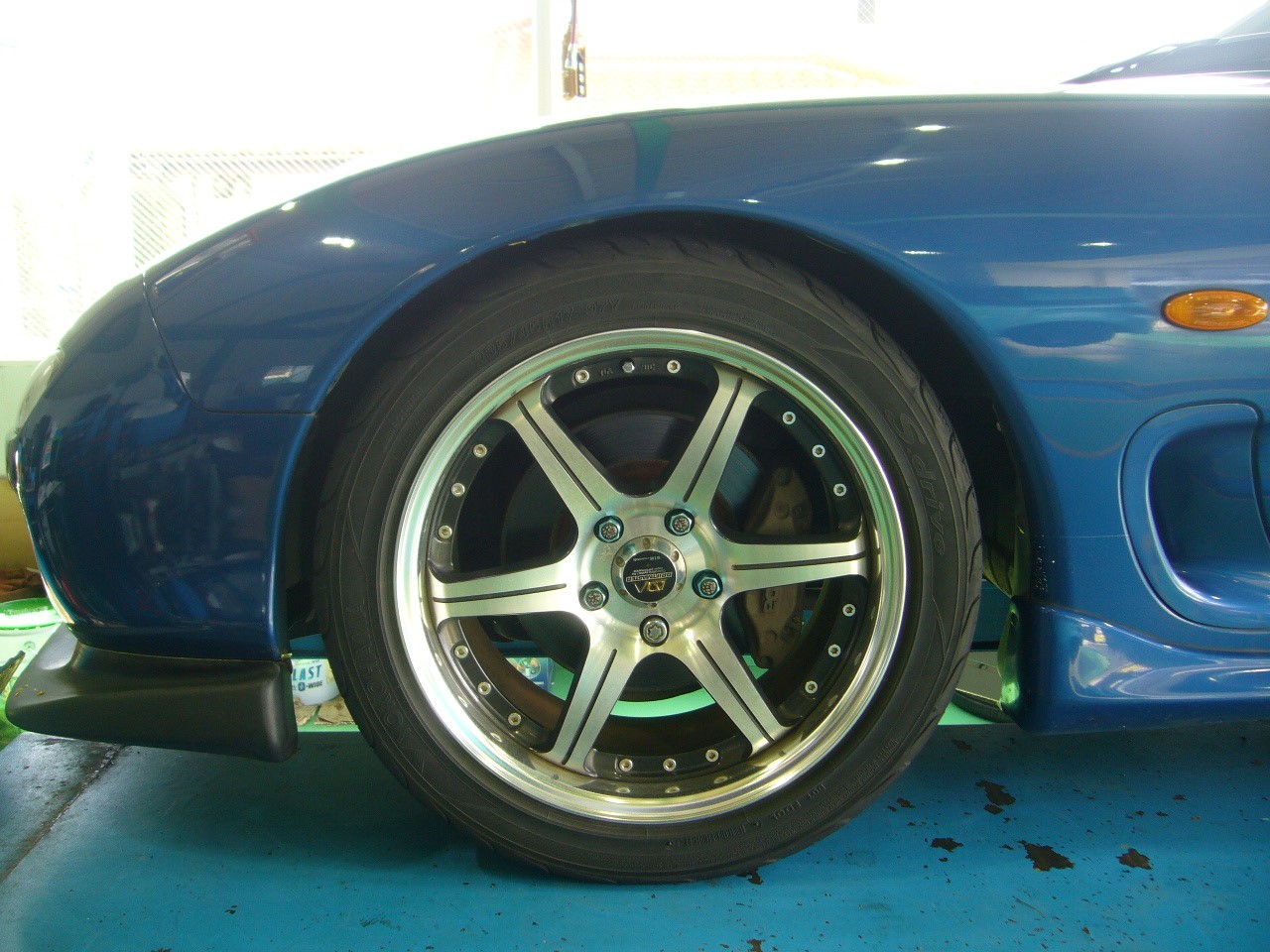 マツダ RX-7 (FD3S) TEIN車高調取り付け | 店舗おススメ情報
