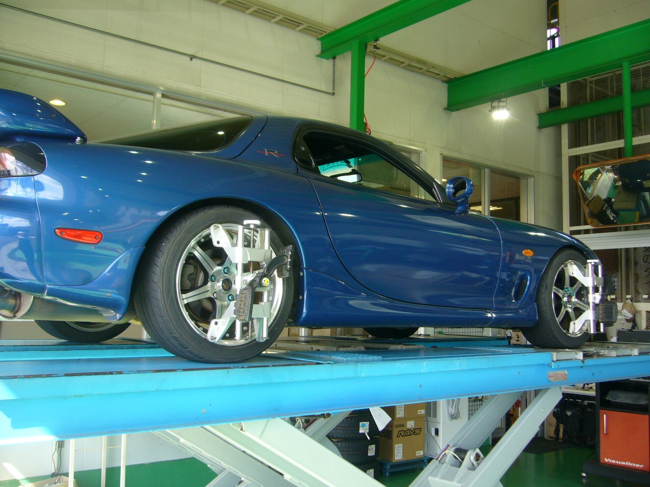 マツダ RX-7 (FD3S) TEIN車高調取り付け | 店舗おススメ情報