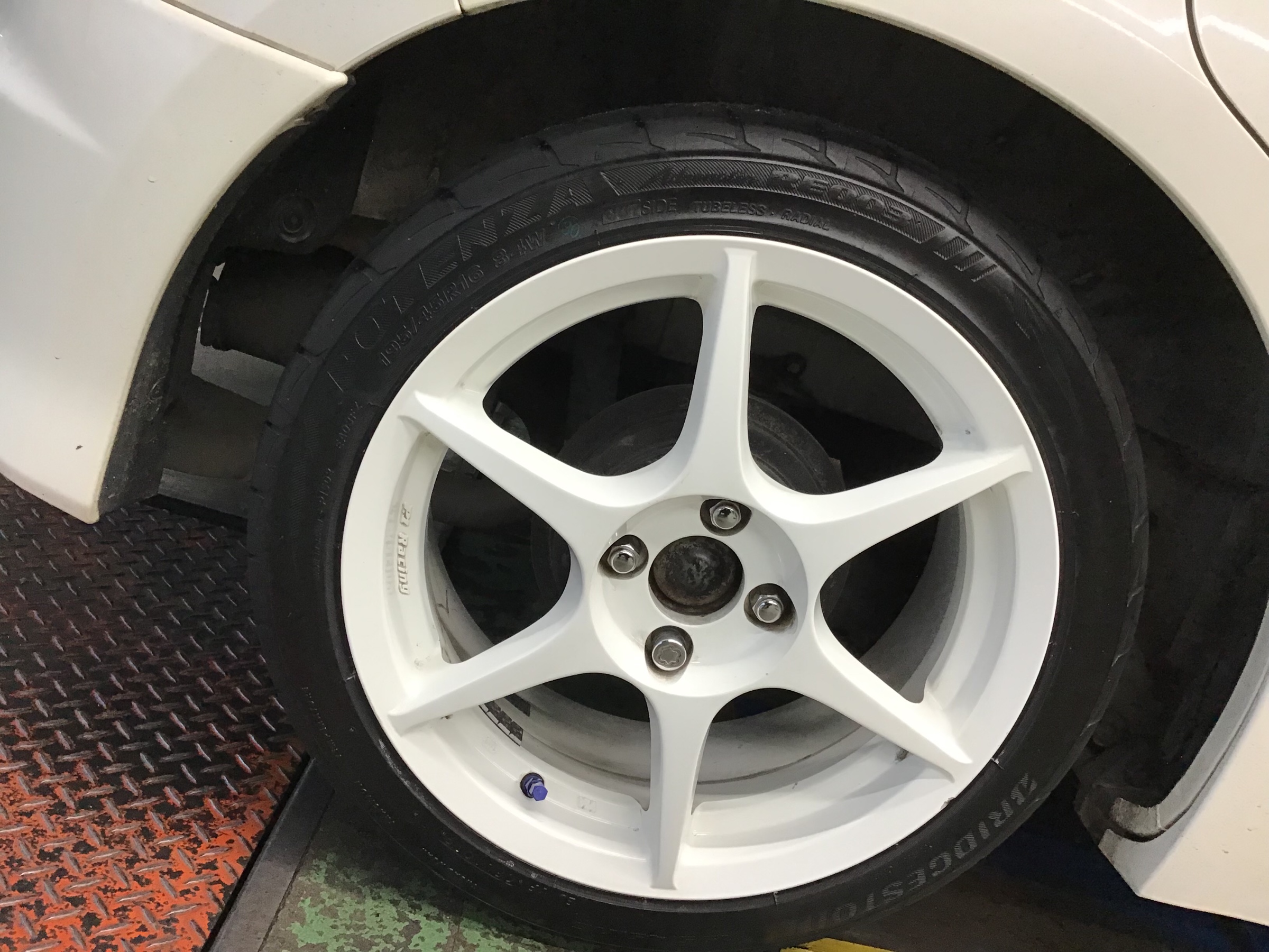 HONDA・FIT】 POTENZA RE003 交換 | ホンダ フィット タイヤ タイヤ