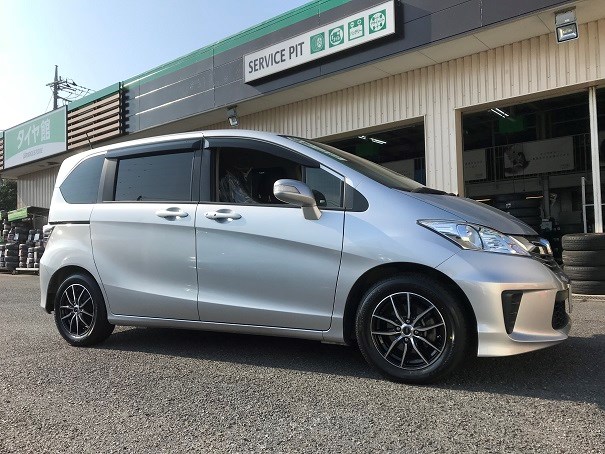 73%OFF!】 ホンダフリードタイヤホイールキャップ１個１５インチ