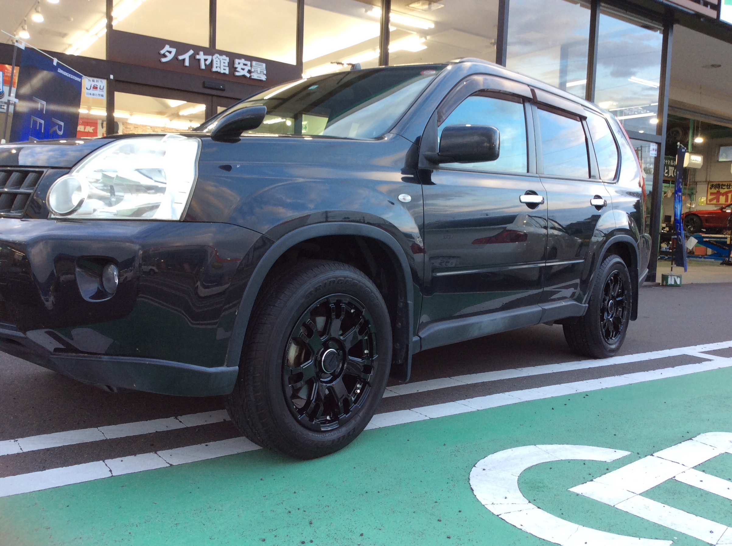 ゴツくてカッコいい | 日産 エクストレイル ホイール | スタッフ日記