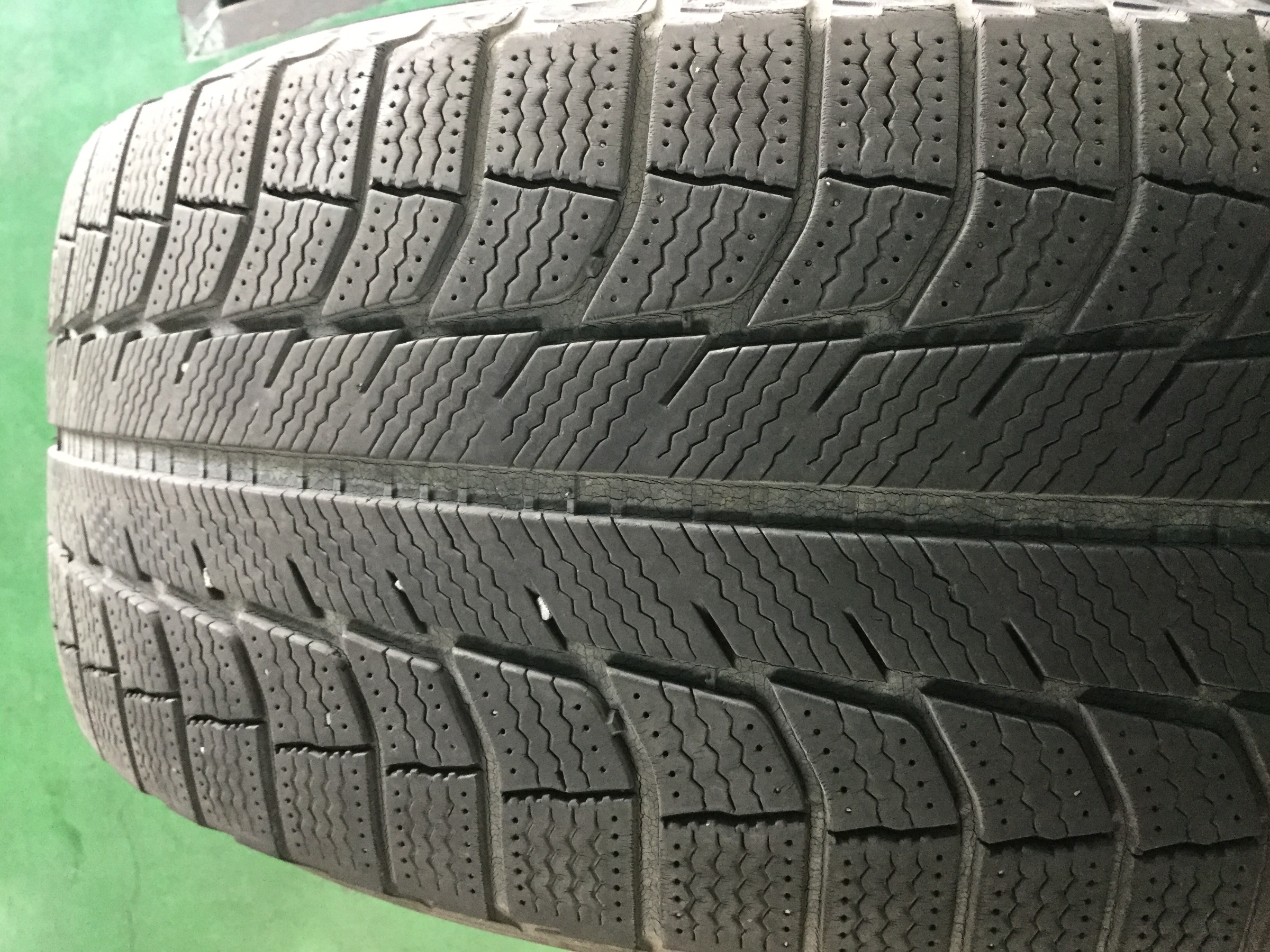 トヨタ ランドクルーザープラド スタッドレスタイヤ交換