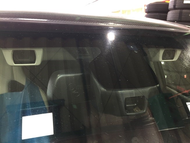 ワイパー交換 スバル アイサイト装着車 スバル レガシィアウトバック メンテナンス商品 パーツ取付 各種用品取付 サービス事例 タイヤ館 堺北 大阪府 和歌山県のタイヤからはじまる トータルカーメンテナンス タイヤ館グループ