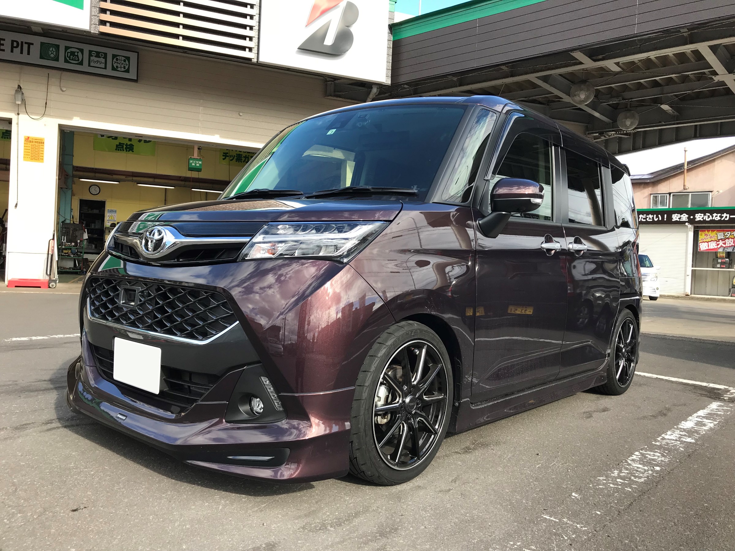 タンクに車高調 ｔｐｍｓお取付け トヨタ タンク サービス事例 タイヤ館 青森 タイヤからはじまる トータルカーメンテナンス タイヤ館グループ