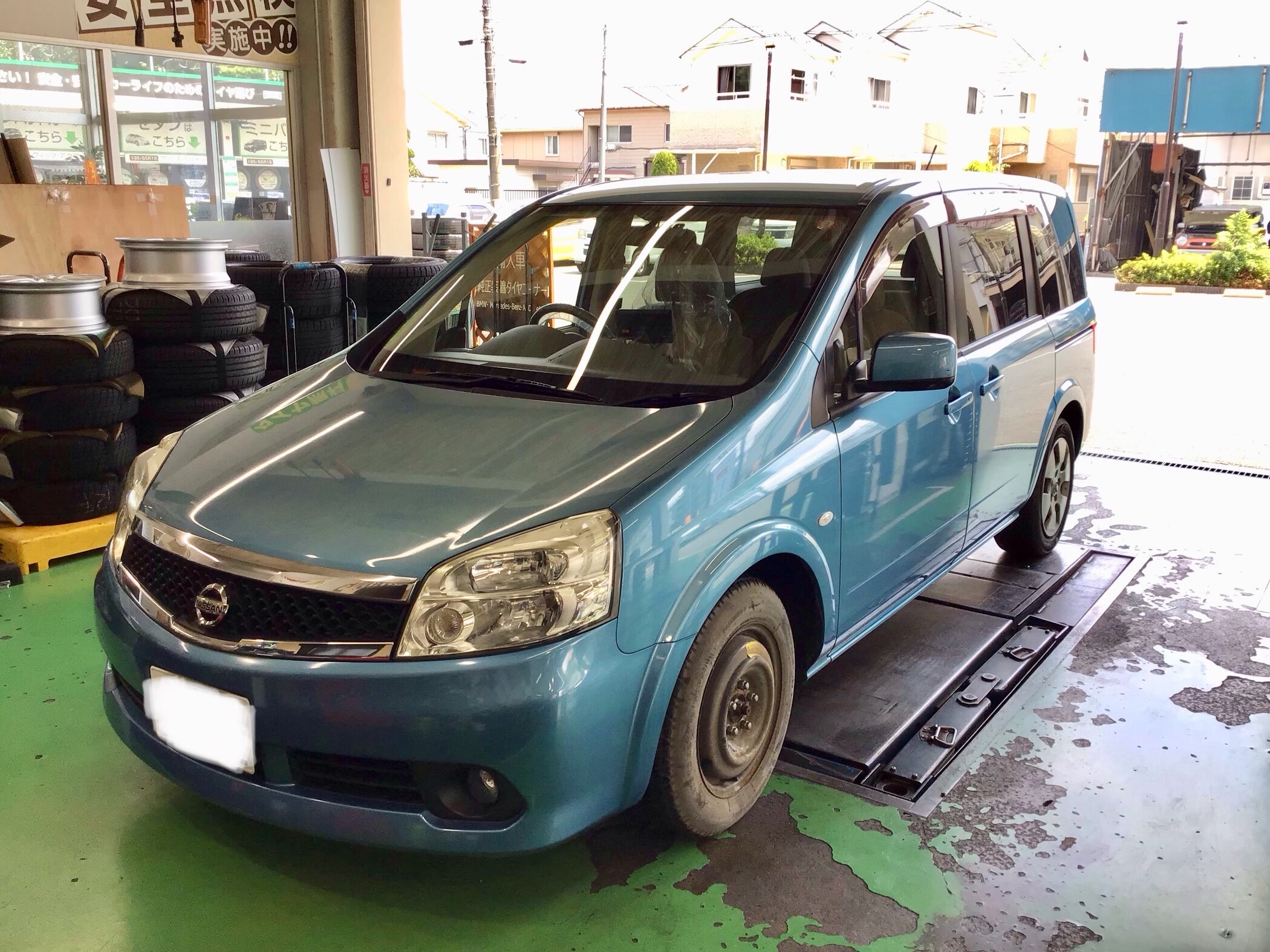 日産 ラフェスタ タイヤ交換 A 日産 ラフェスタ タイヤ タイヤ ホイール関連 タイヤ ホイール交換 スタッフ日記 タイヤ館 西荻窪 東京都のタイヤ カー用品ショップ タイヤからはじまる トータルカーメンテナンス タイヤ館グループ