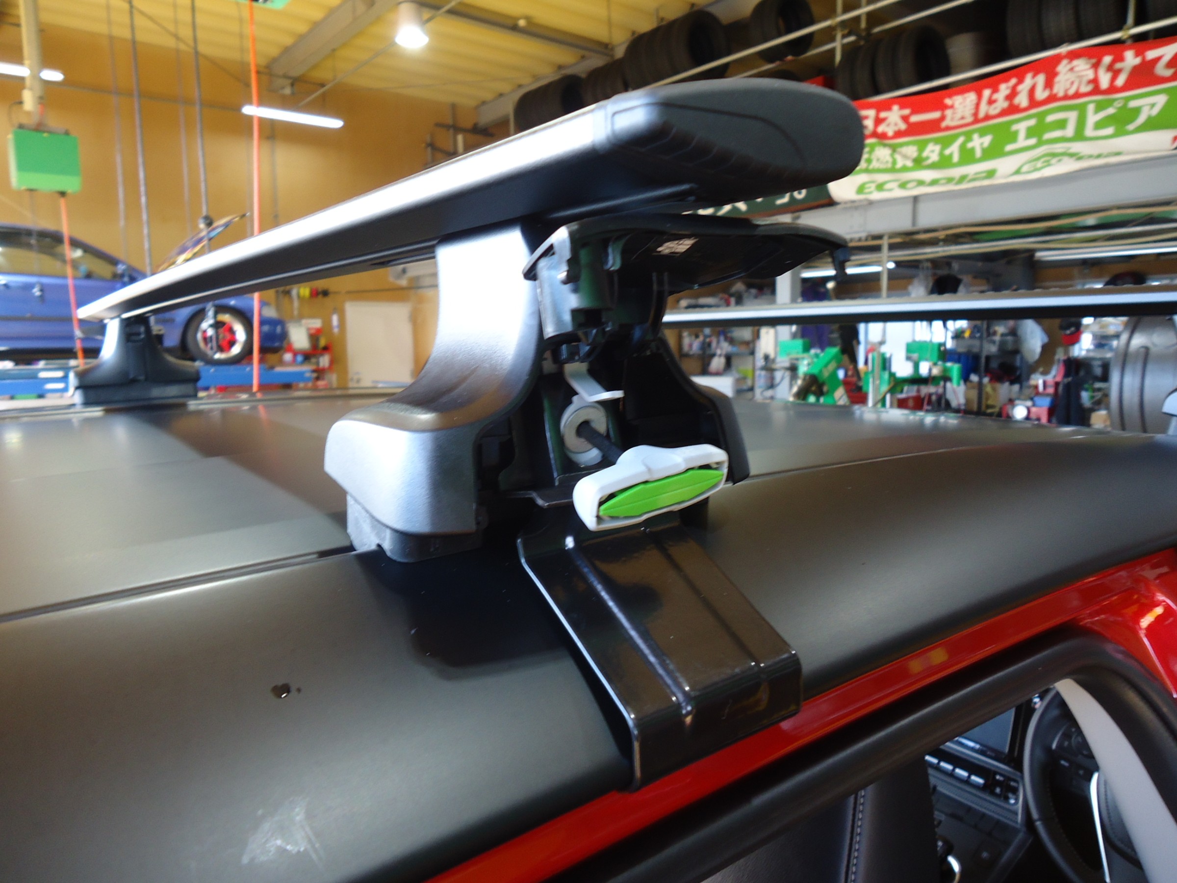 ルーフボックス取付 トヨタ オーリス その他 パーツ取付 各種用品取付 サービス事例 タイヤ館 長岡西 タイヤからはじまる トータルカーメンテナンス タイヤ館グループ