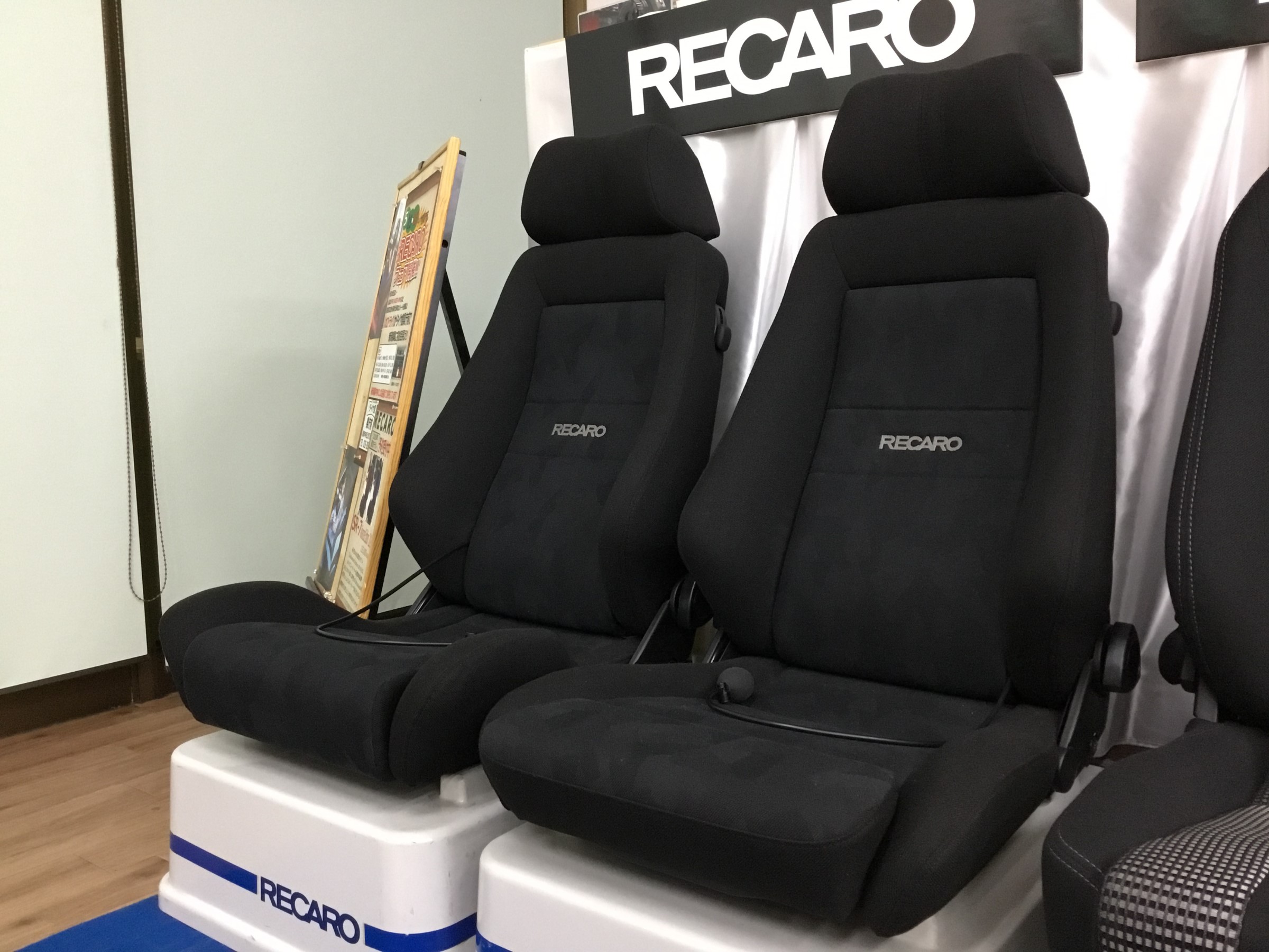 レカロのススメ② | スタッフ日記 | タイヤ館 県庁前 | 新潟県のタイヤ
