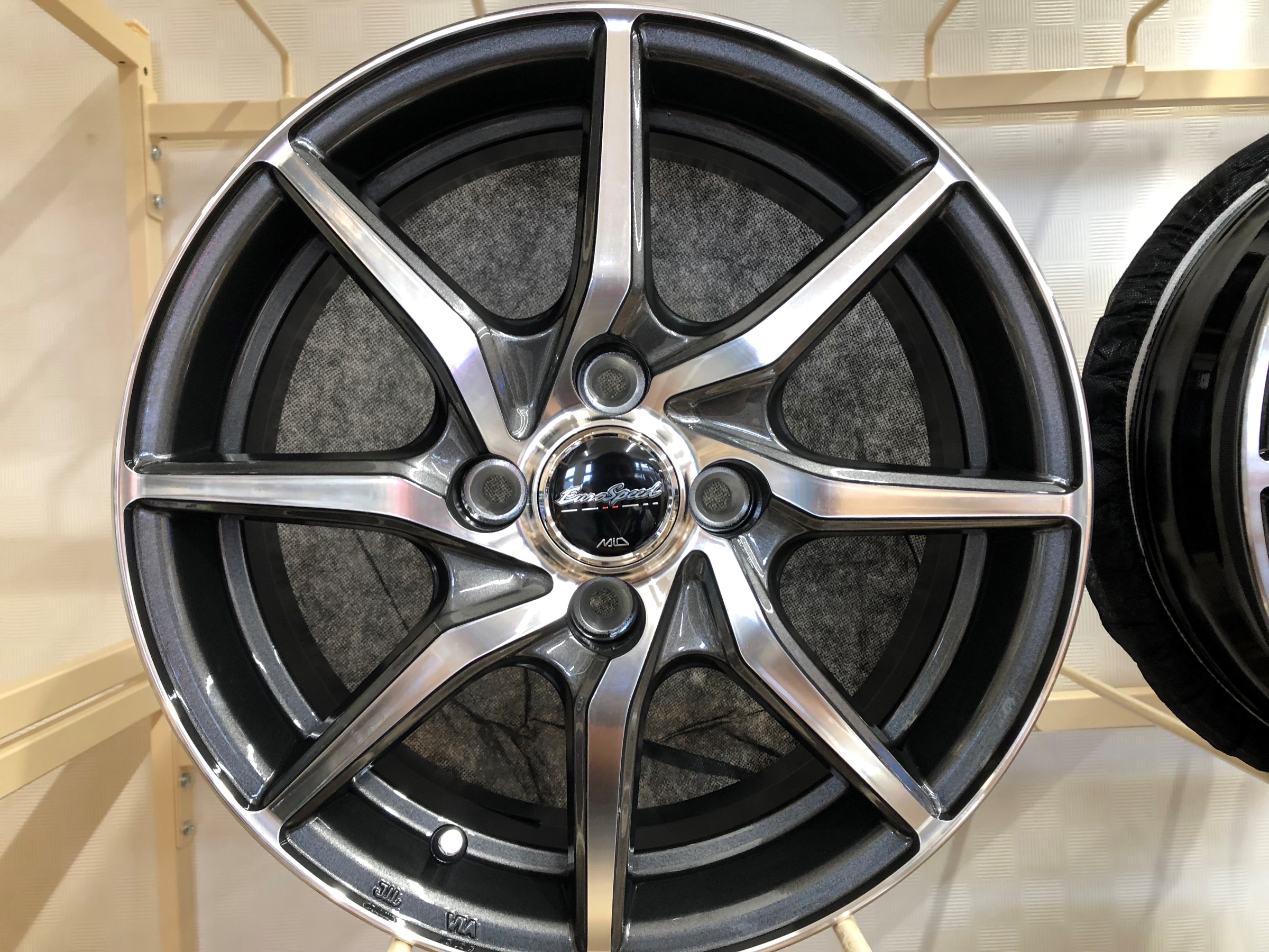 ホイール入荷しました ♪♪ | 店舗おススメ情報 | タイヤ館 松崎（福岡県）